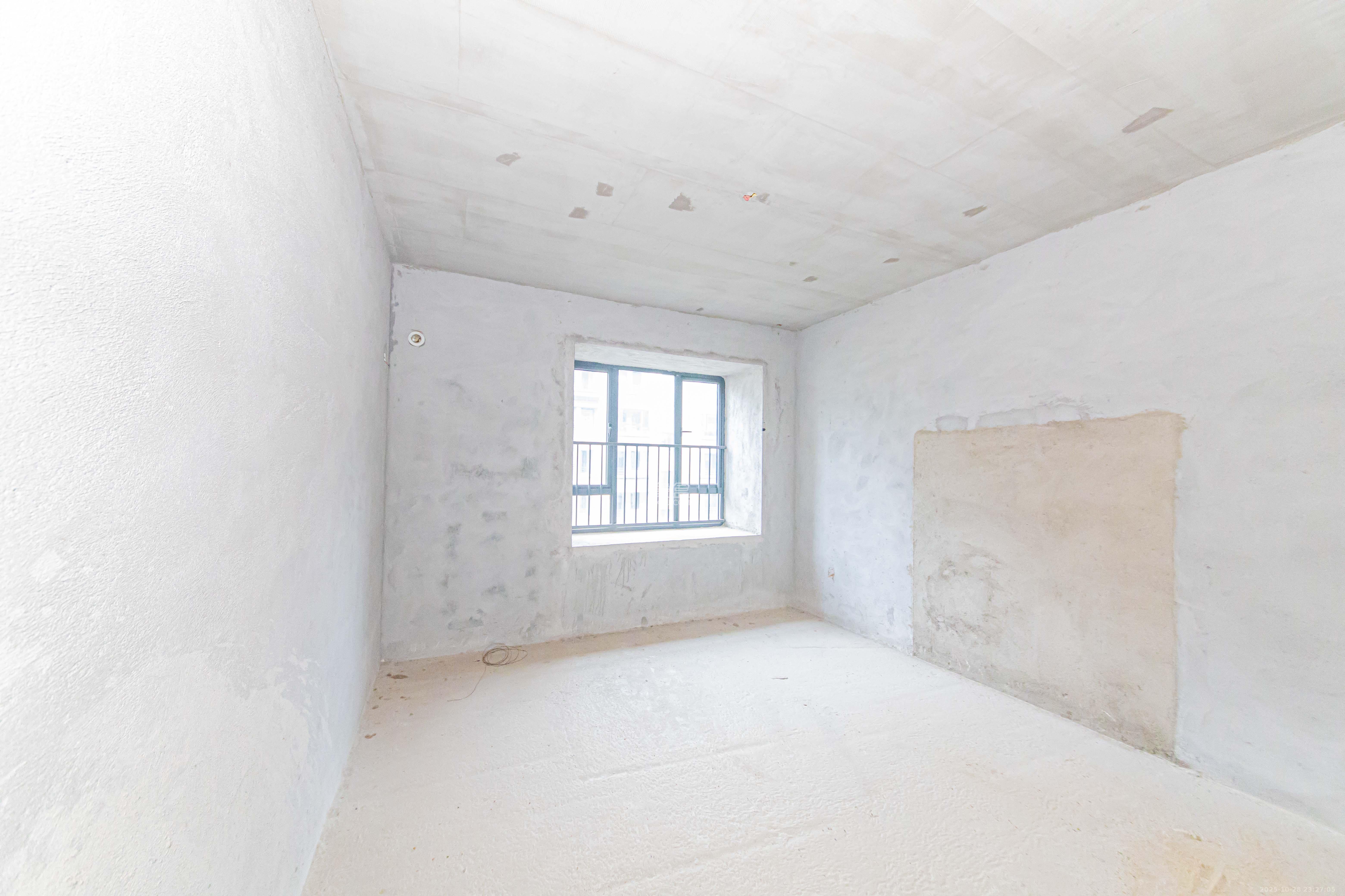 和泓融成府  3室2厅1卫    132.0万 和泓融成府  3室2厅1卫    132.0万卧室