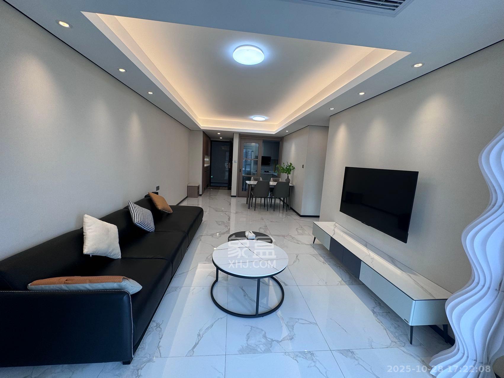 中海麓山境南区  3室2厅2卫    2800.0元/月 中海麓山境南区  3室2厅2卫    2800.0元/月室内图