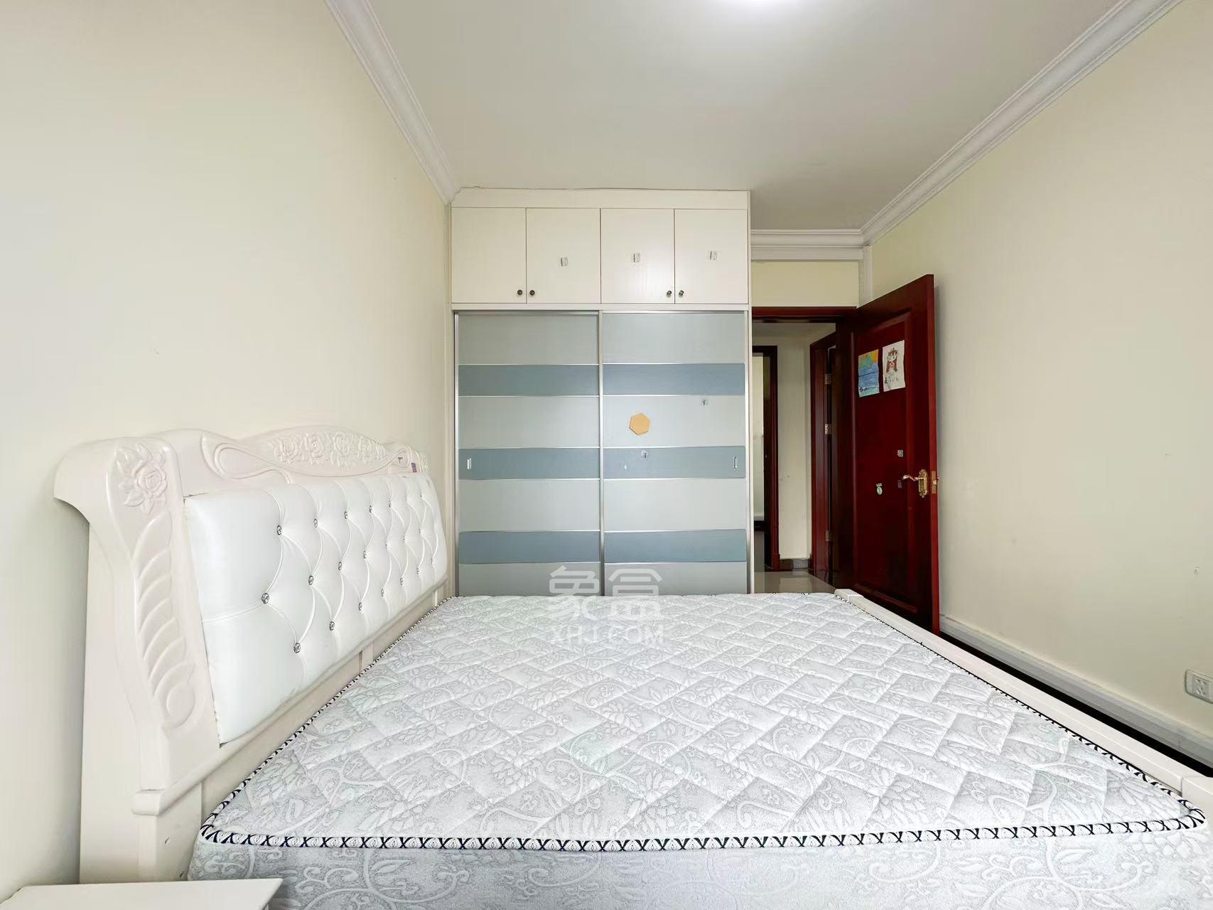 恒大翡翠华庭  3室2厅2卫    2250.0元/月室内图