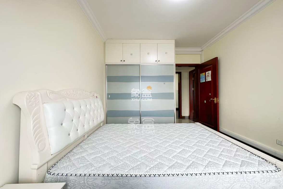 恒大翡翠华庭  3室2厅2卫    2250.0元/月 恒大翡翠华庭  3室2厅2卫    2250.0元/月室内图