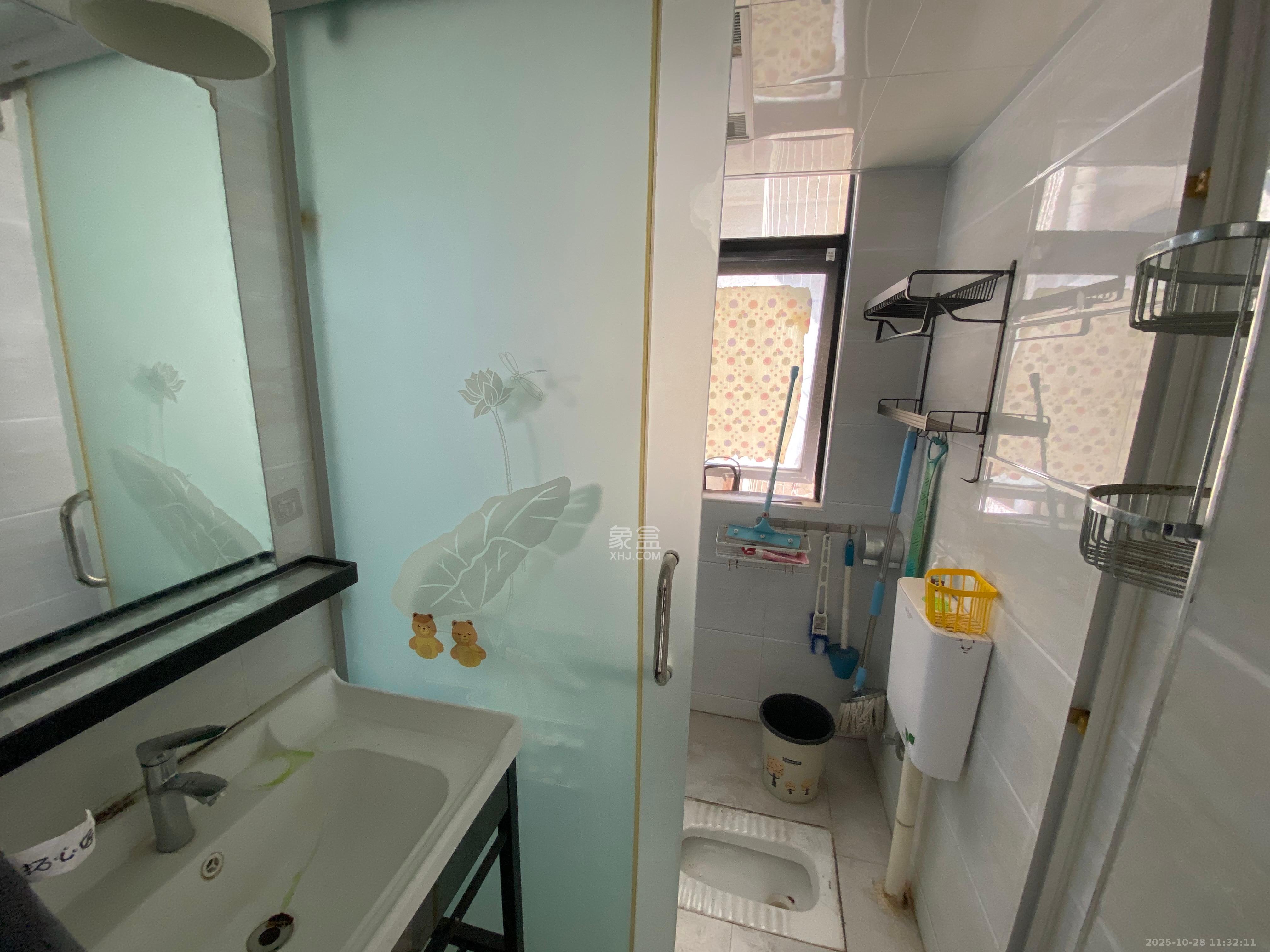 阳光锦城  2室2厅1卫    2500.0元/月室内图