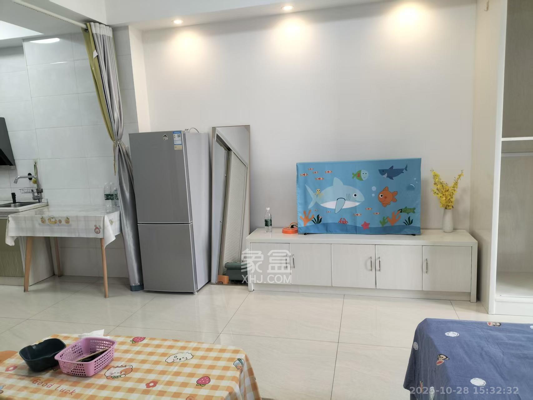 新世界广场  1室1厅1卫    1500.0元/月 新世界广场  1室1厅1卫    1500.0元/月室内图