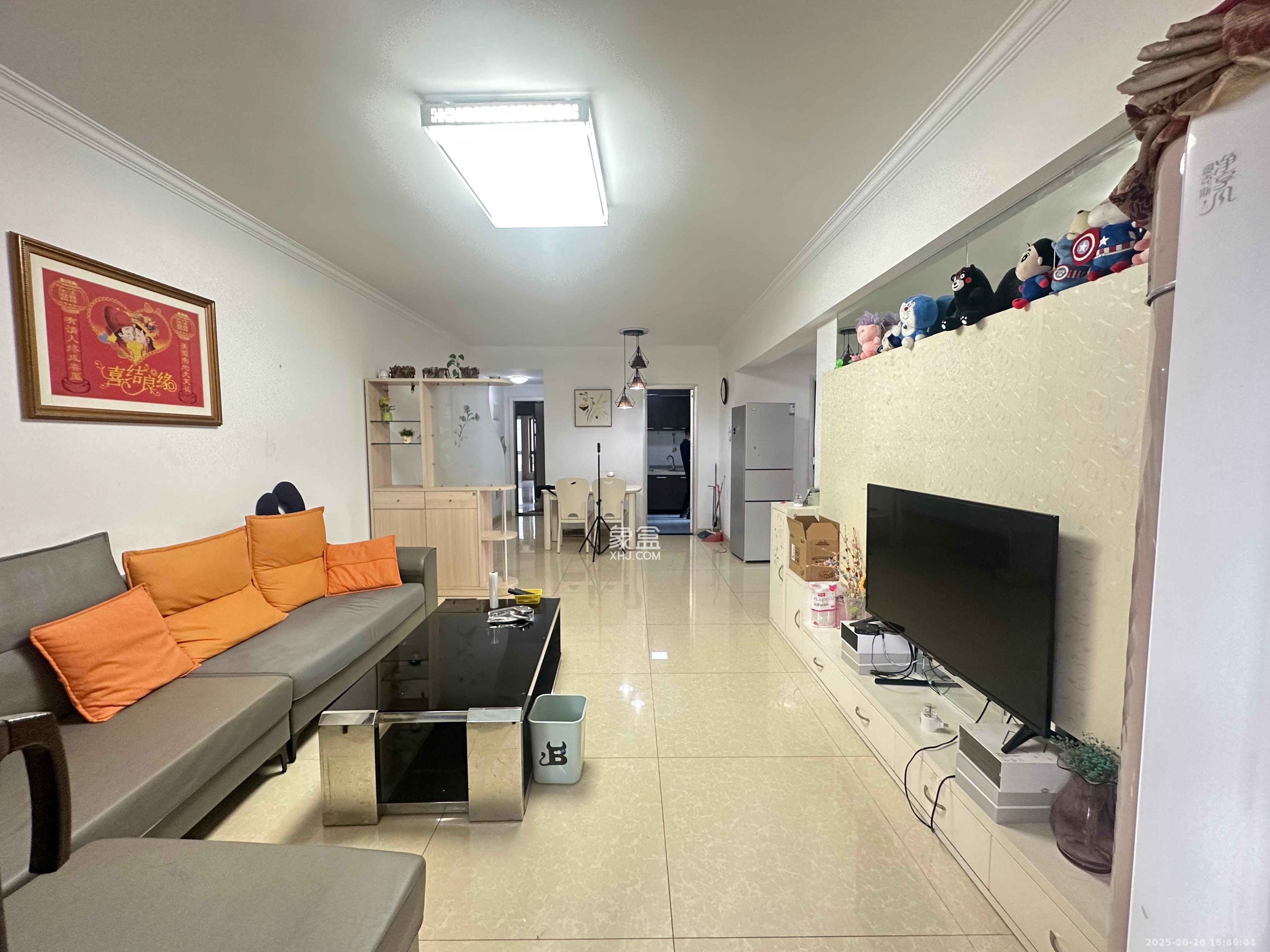 华润凤凰城三期  3室2厅1卫    2000.0元/月室内图