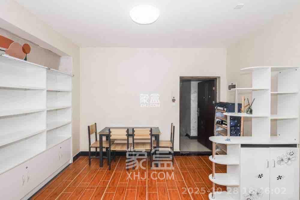 保利麓谷林语B区 2室1厅1卫 2100.0元/月 保利麓谷林语B区 2室1厅1卫 2100.0元/月室内图