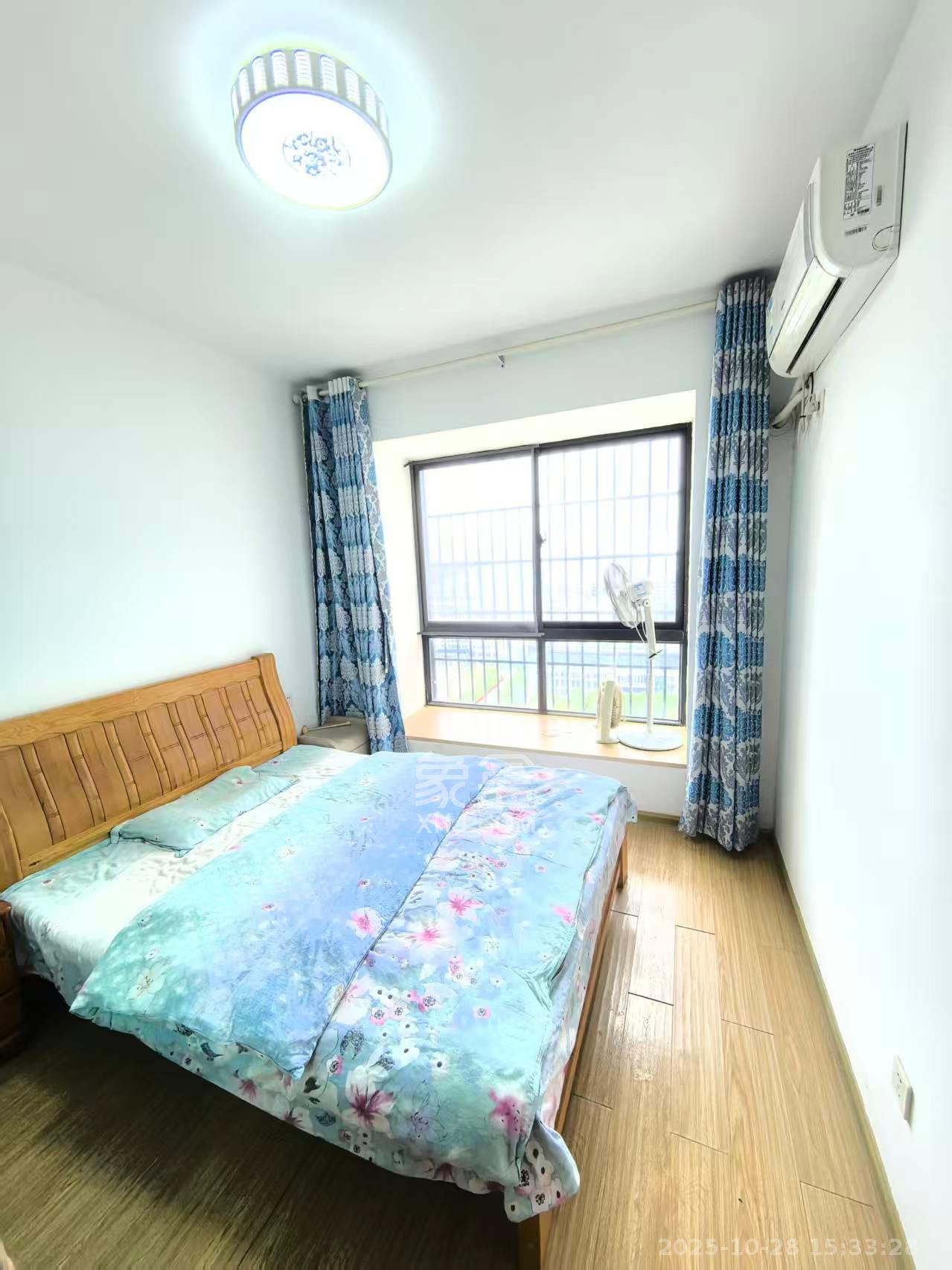 康桥长郡 3室2厅2卫 1900.0元/月 康桥长郡 3室2厅2卫 1900.0元/月室内图