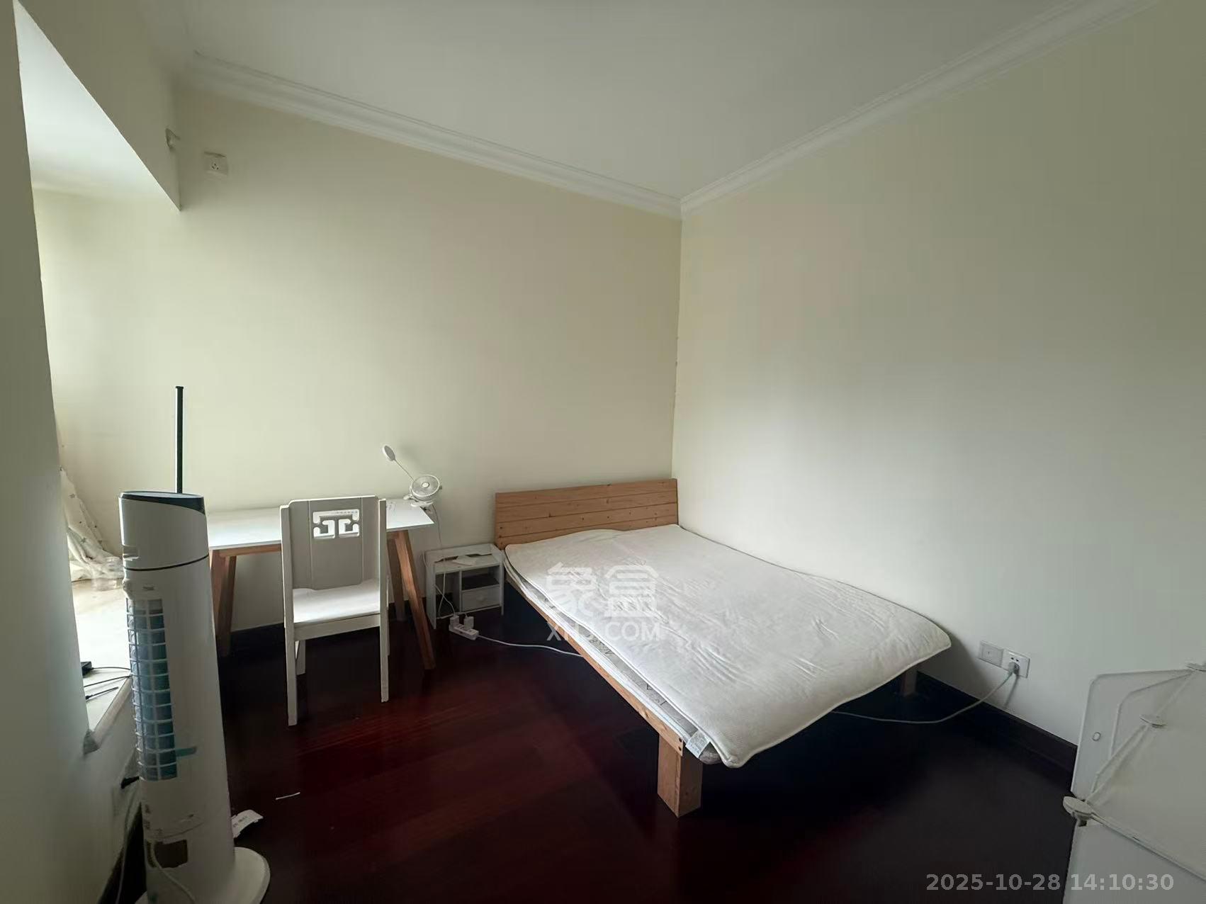 恒大翡翠华庭 2室2厅1卫 1480.0元/月 恒大翡翠华庭 2室2厅1卫 1480.0元/月室内图