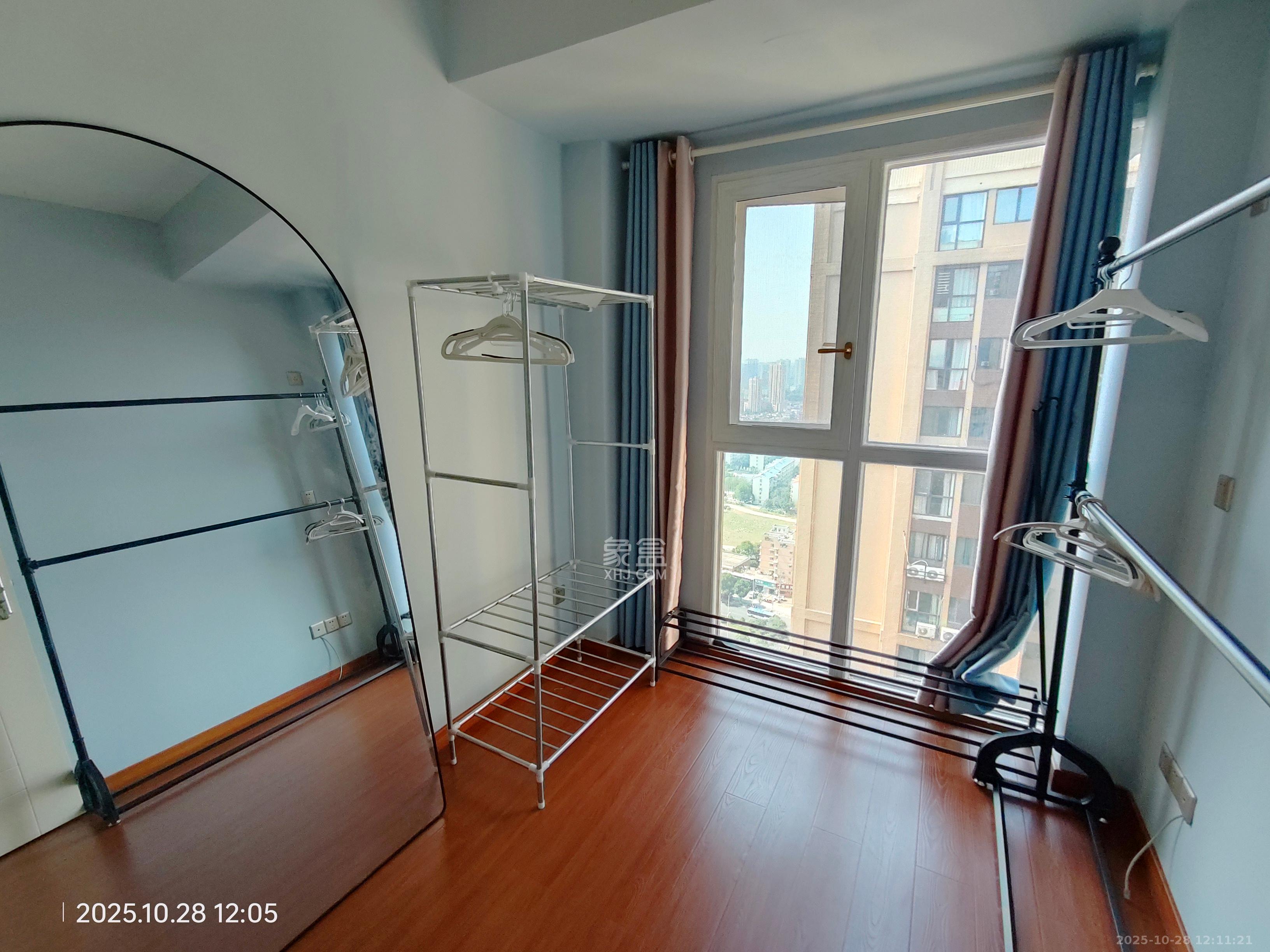 南城印象  3室2厅1卫    2600.0元/月 南城印象  3室2厅1卫    2600.0元/月室内图