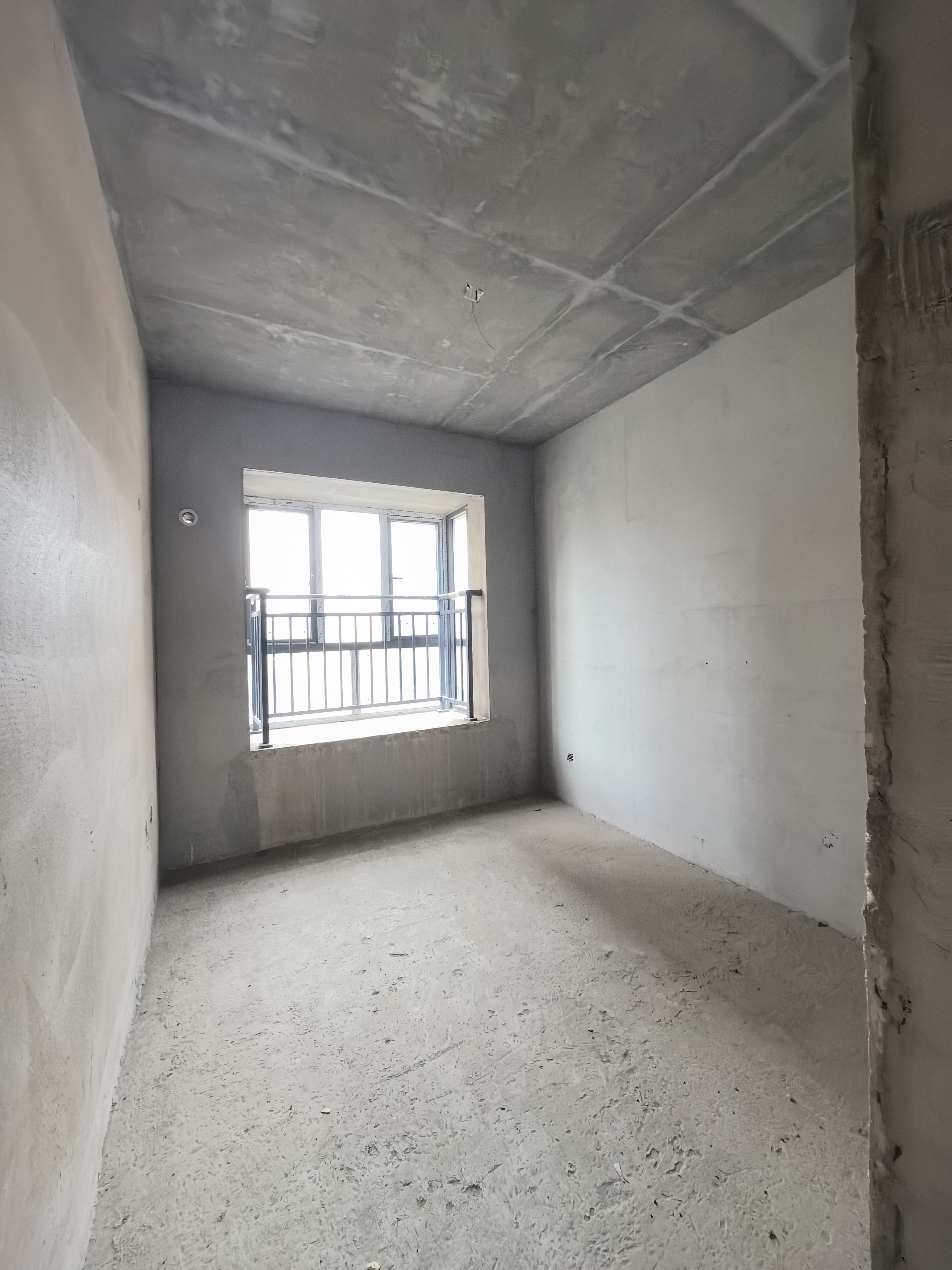 城投文庭  4室2厅2卫    92.0万客厅