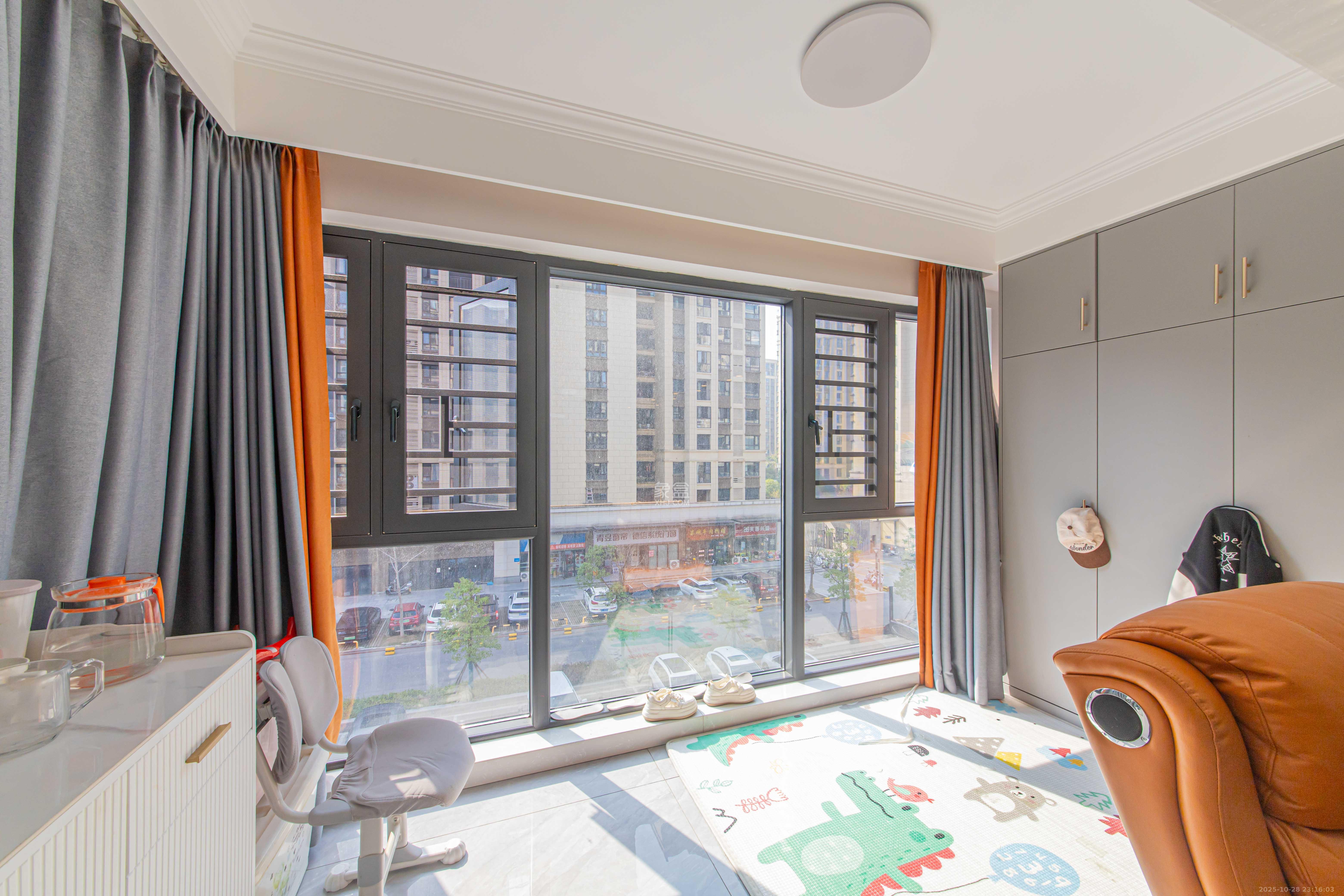 北辰中央公园E区  3室2厅2卫    139.0万 北辰中央公园E区  3室2厅2卫    139.0万阳台