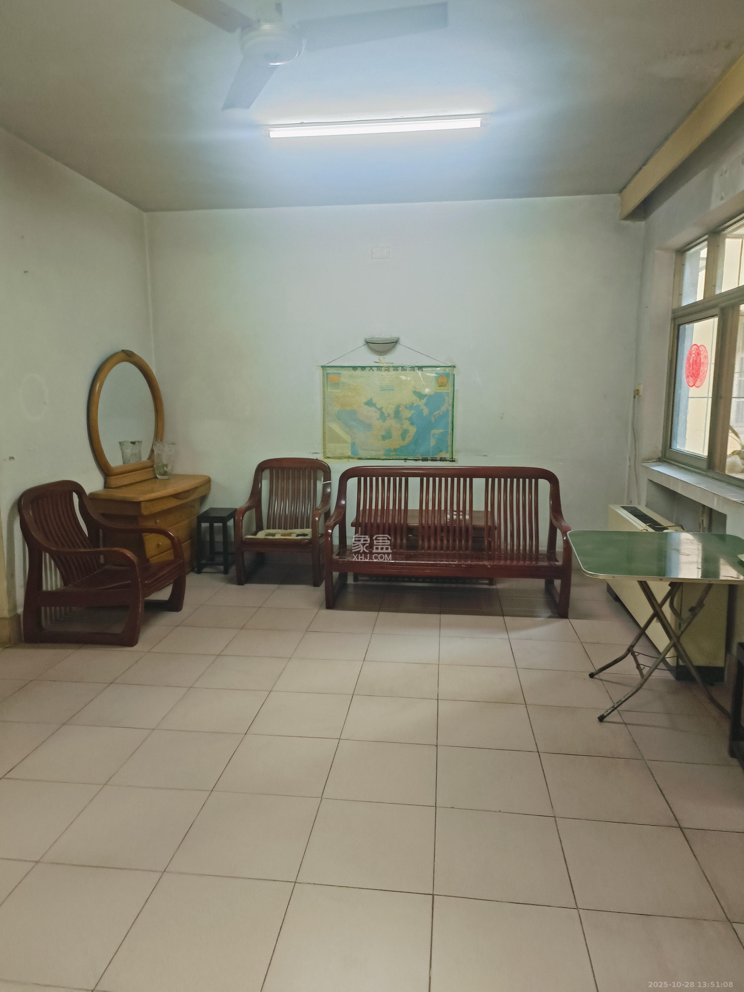 省委统战部宿舍  3室2厅1卫    2600.0元/月室内图