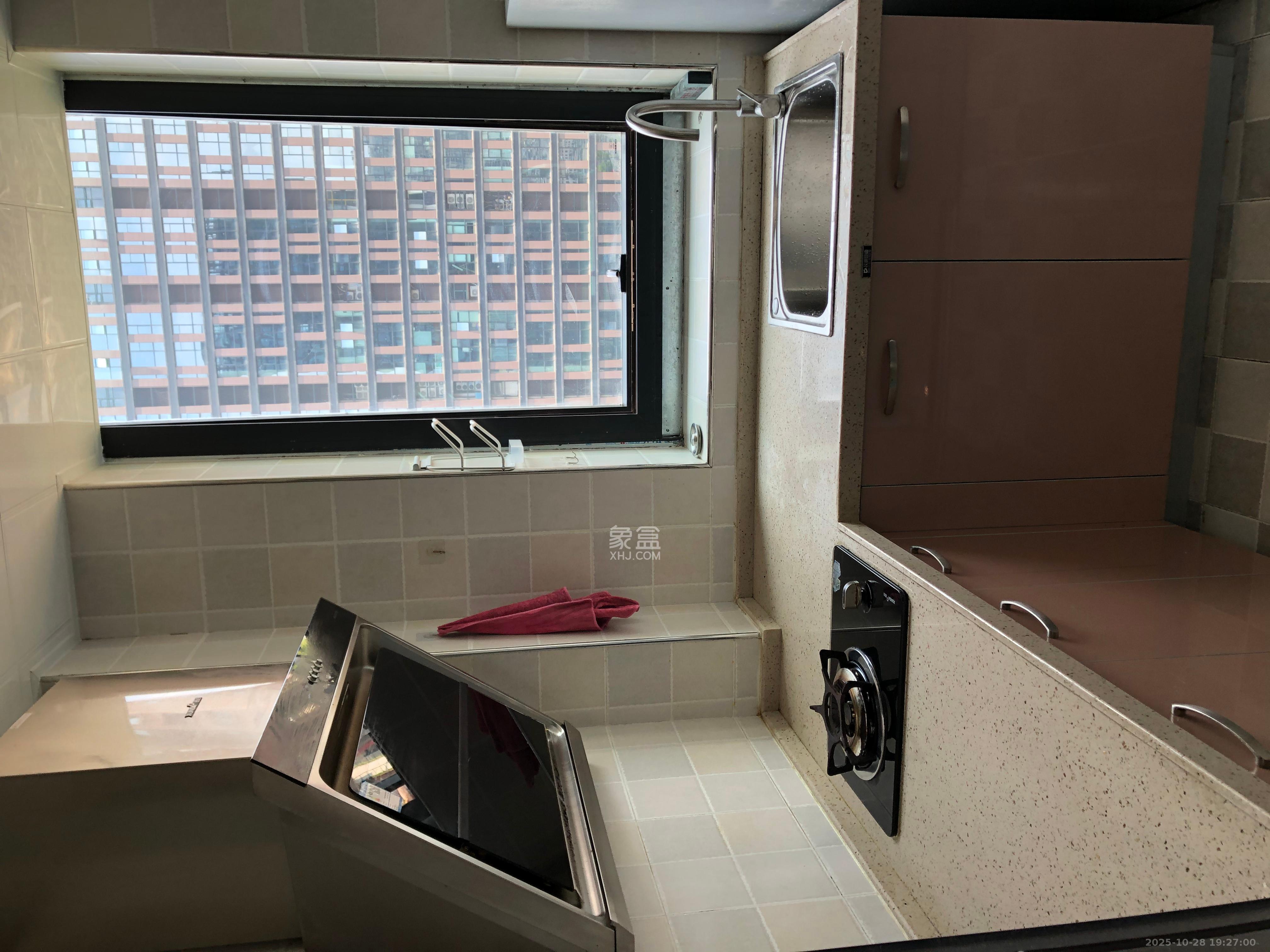 未来漫城 1室1厅1卫 1600.0元/月 未来漫城 1室1厅1卫 1600.0元/月室内图