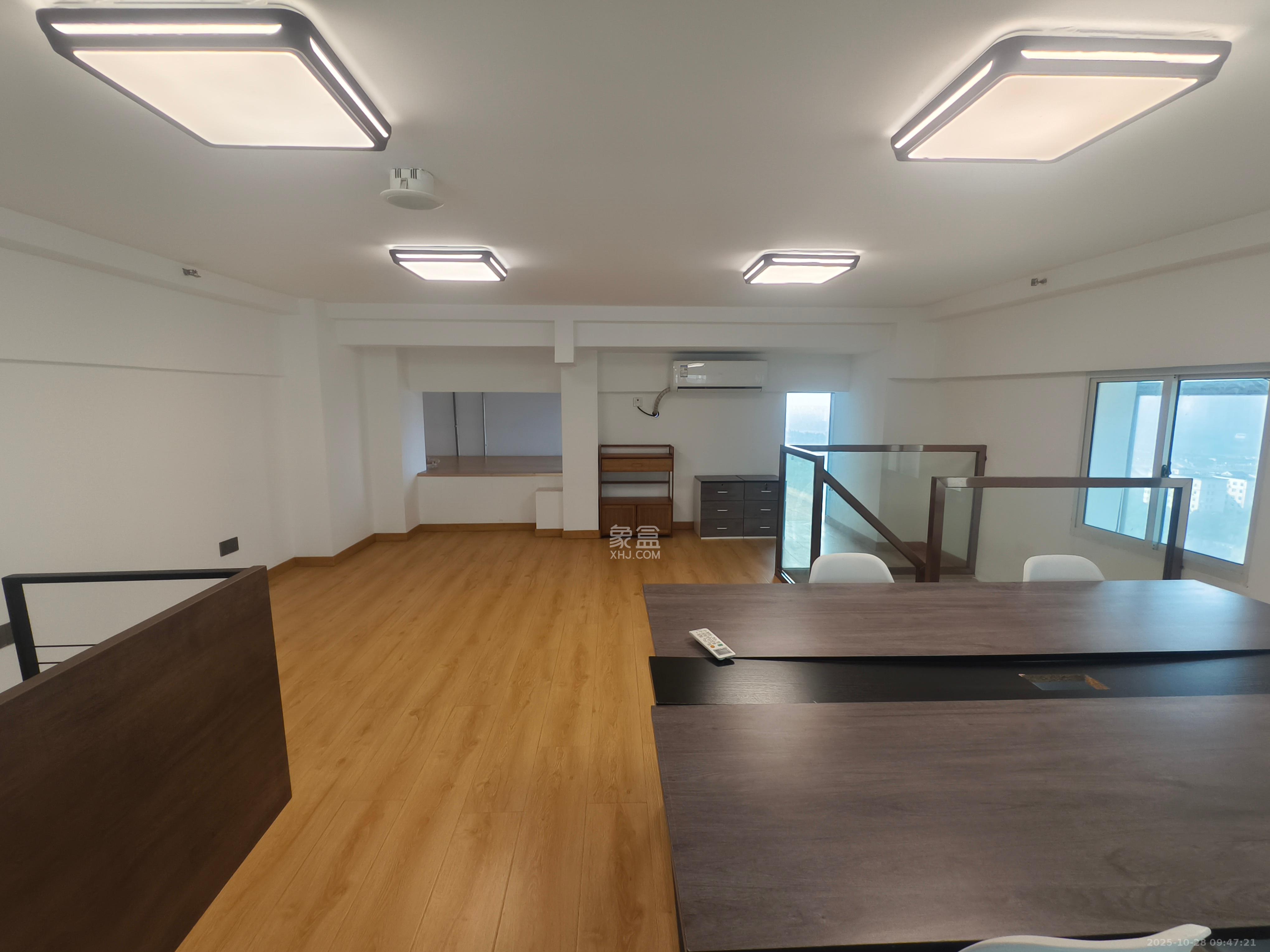 润和国际广场  1室1厅1卫    3500.0元/月 润和国际广场  1室1厅1卫    3500.0元/月室内图