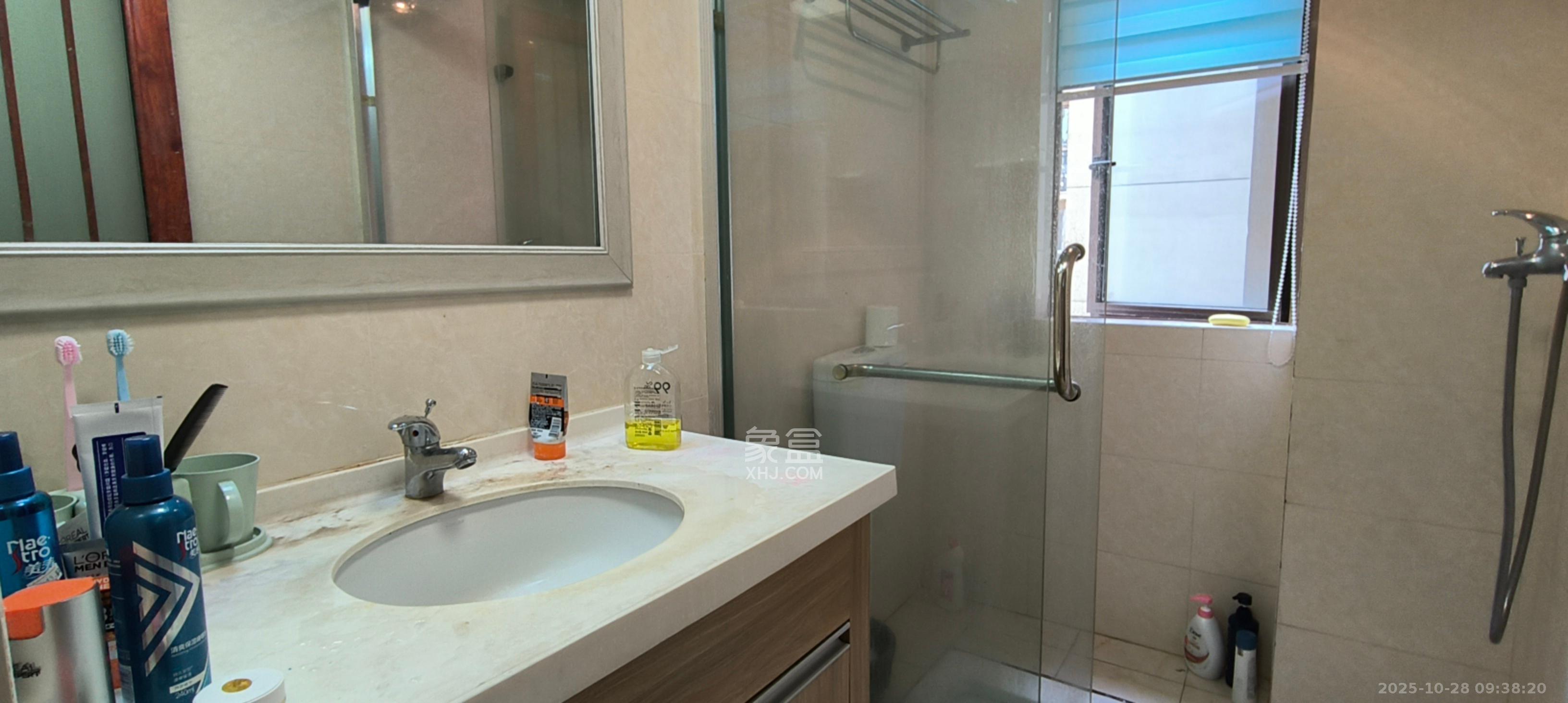 江山帝景哈佛  2室2厅1卫    1800.0元/月 江山帝景哈佛  2室2厅1卫    1800.0元/月室内图