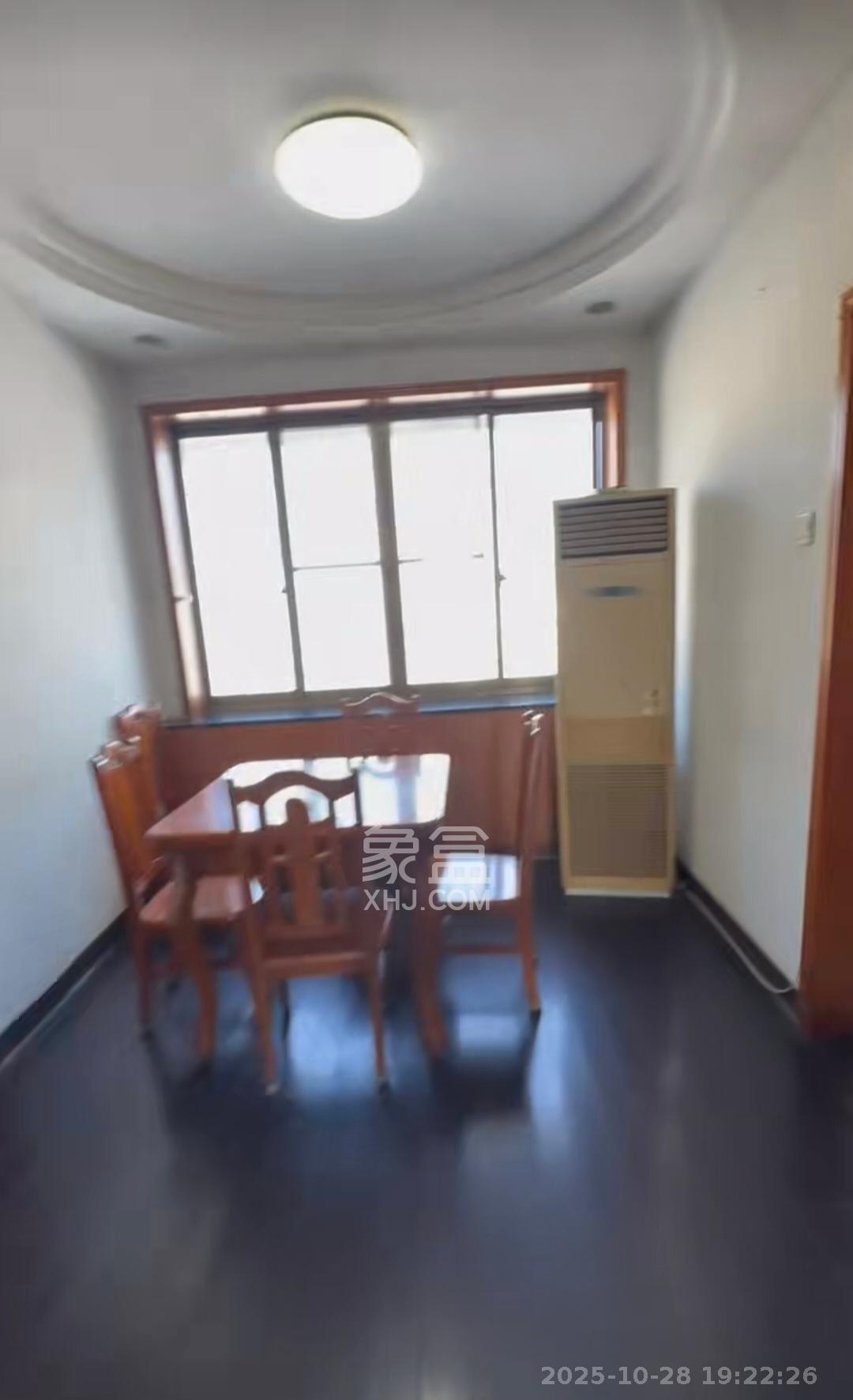 广铁六公司宿舍 2室1厅1卫 2000.0元/月 广铁六公司宿舍 2室1厅1卫 2000.0元/月室内图