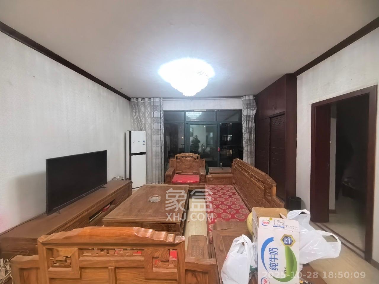 华盛新外滩  3室2厅1卫    2980.0元/月 华盛新外滩  3室2厅1卫    2980.0元/月