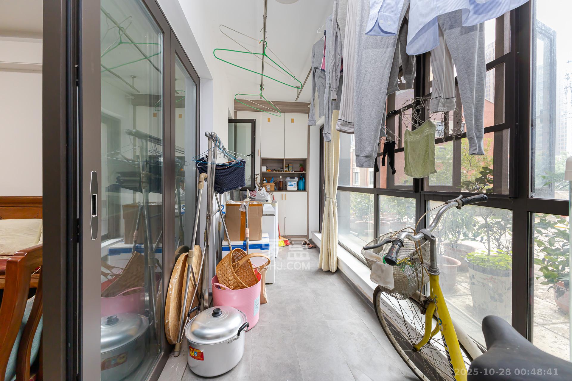 润和滨江府  4室2厅2卫    155.0万阳台