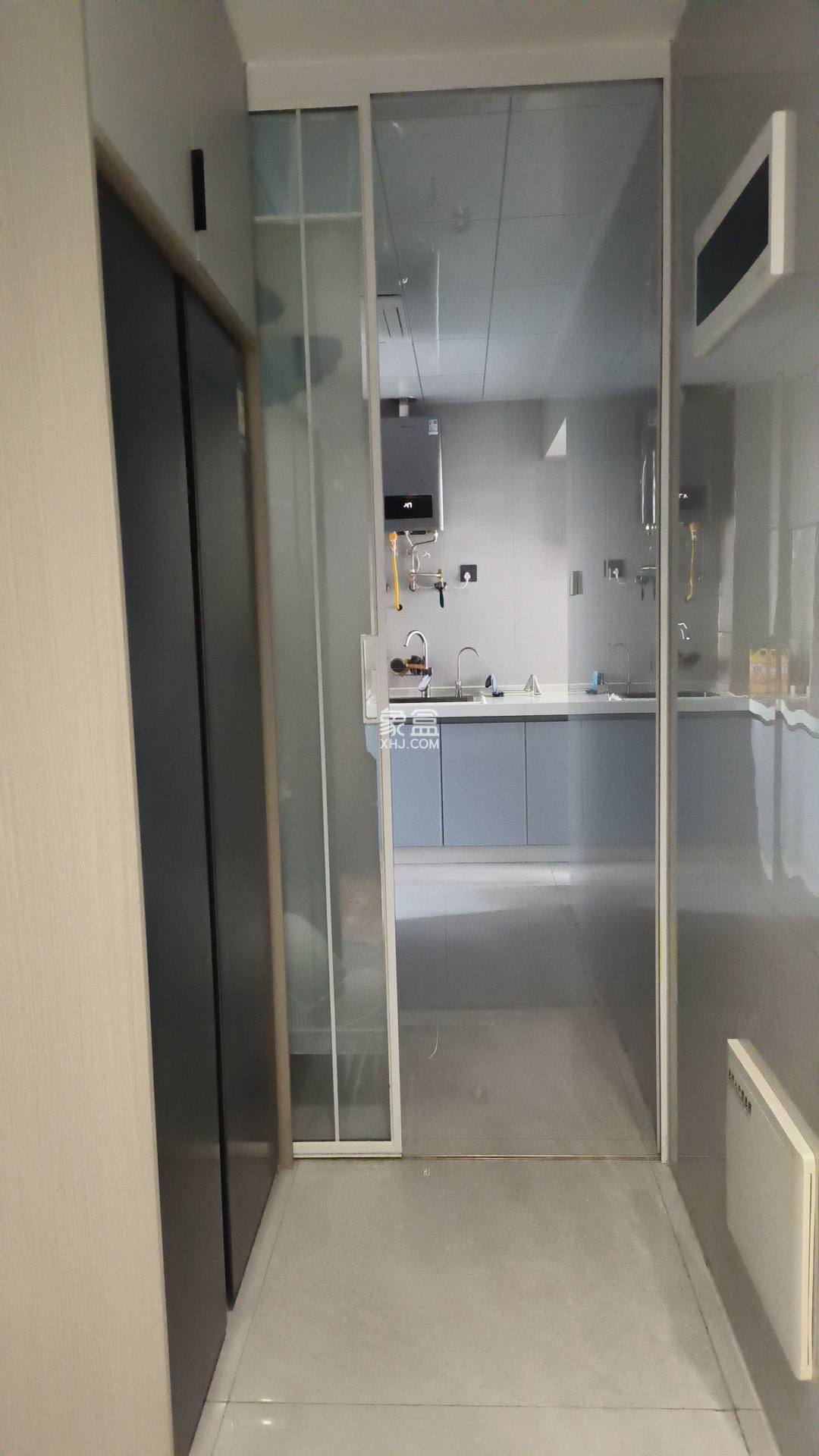 东岸梅园小区  2室2厅1卫    2600.0元/月 东岸梅园小区  2室2厅1卫    2600.0元/月户型图