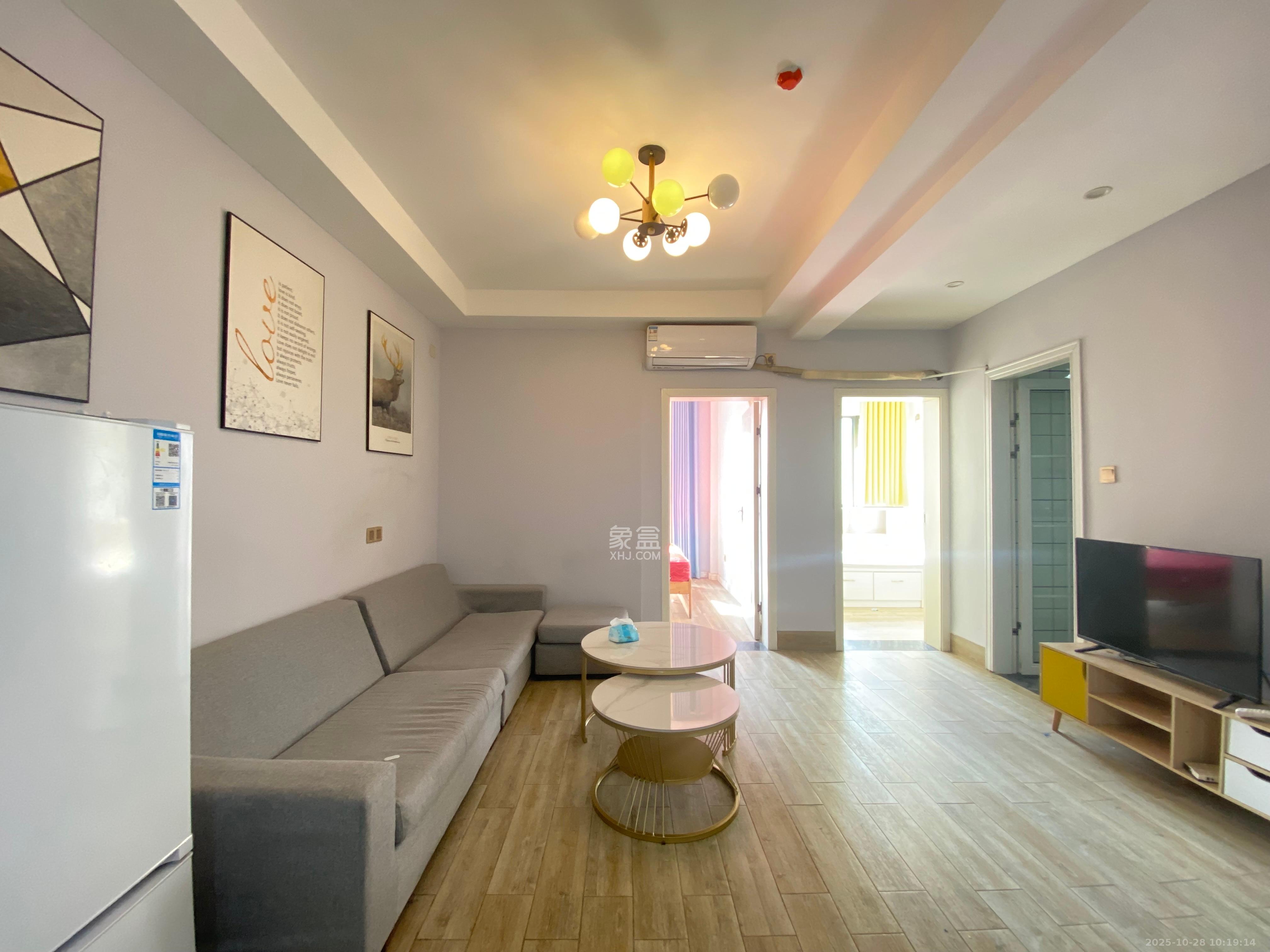 欧亚达国际广场 2室1厅1卫 2300.0元/月 欧亚达国际广场 2室1厅1卫 2300.0元/月室内图