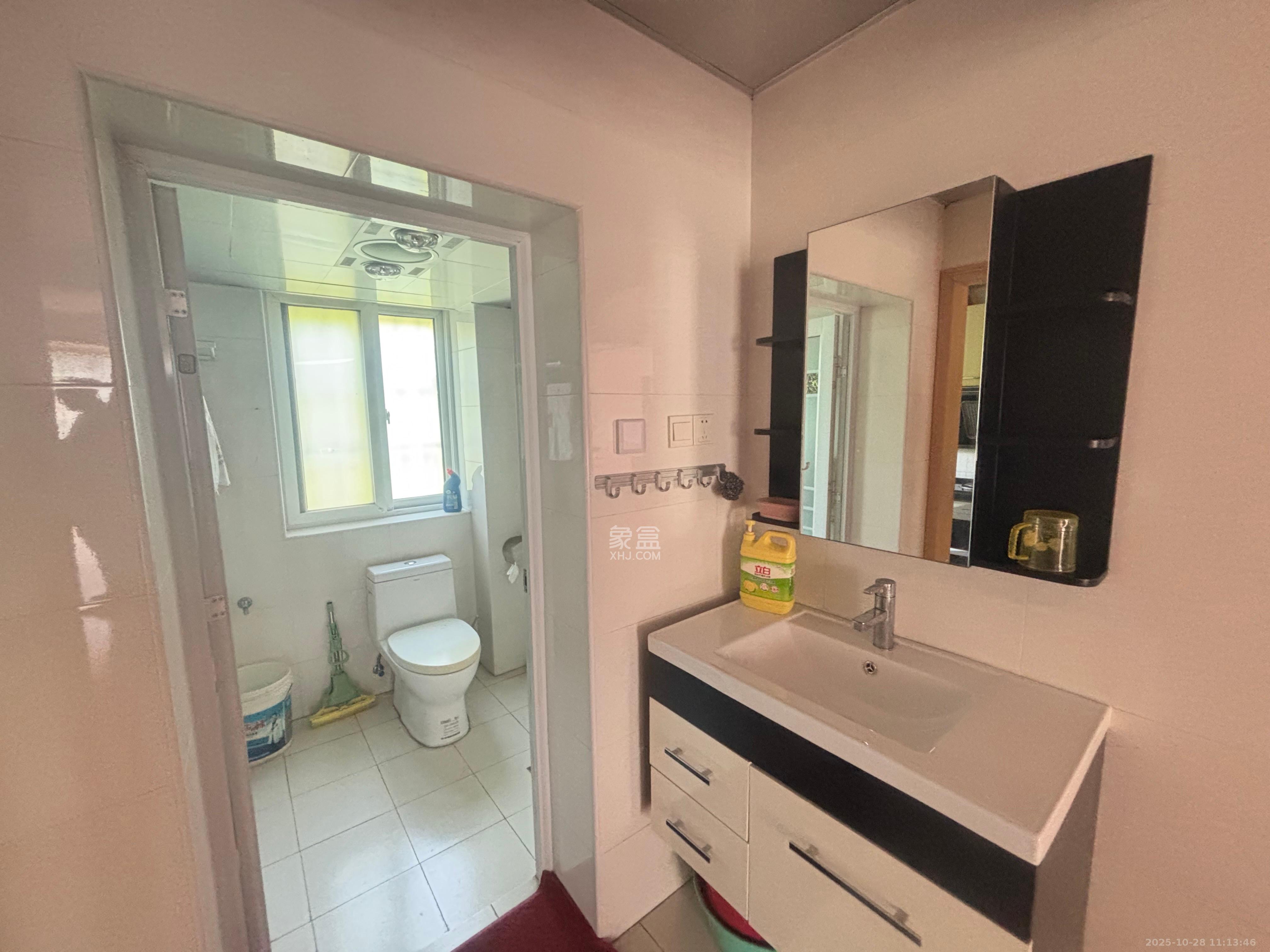 鄱阳小区  1室0厅0卫    1500.0元/月室内图