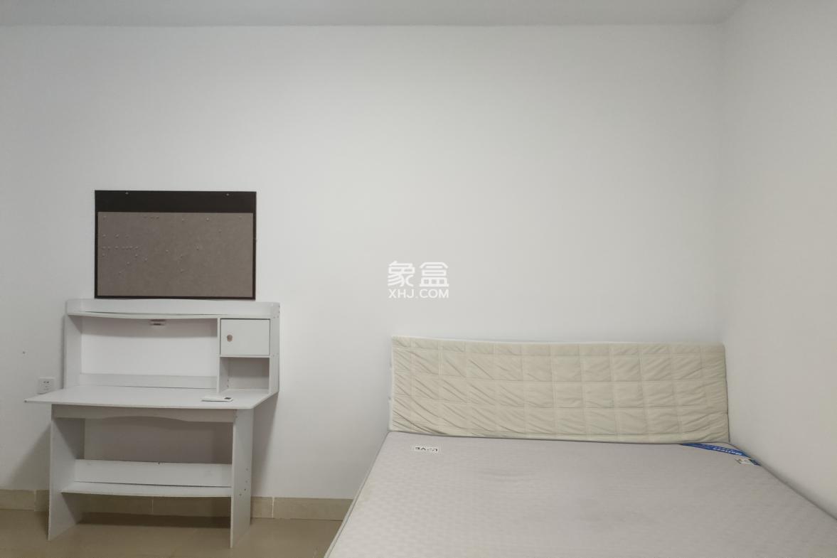 冠盛天泽园 2室2厅1卫 2400.0元/月 冠盛天泽园 2室2厅1卫 2400.0元/月室内图