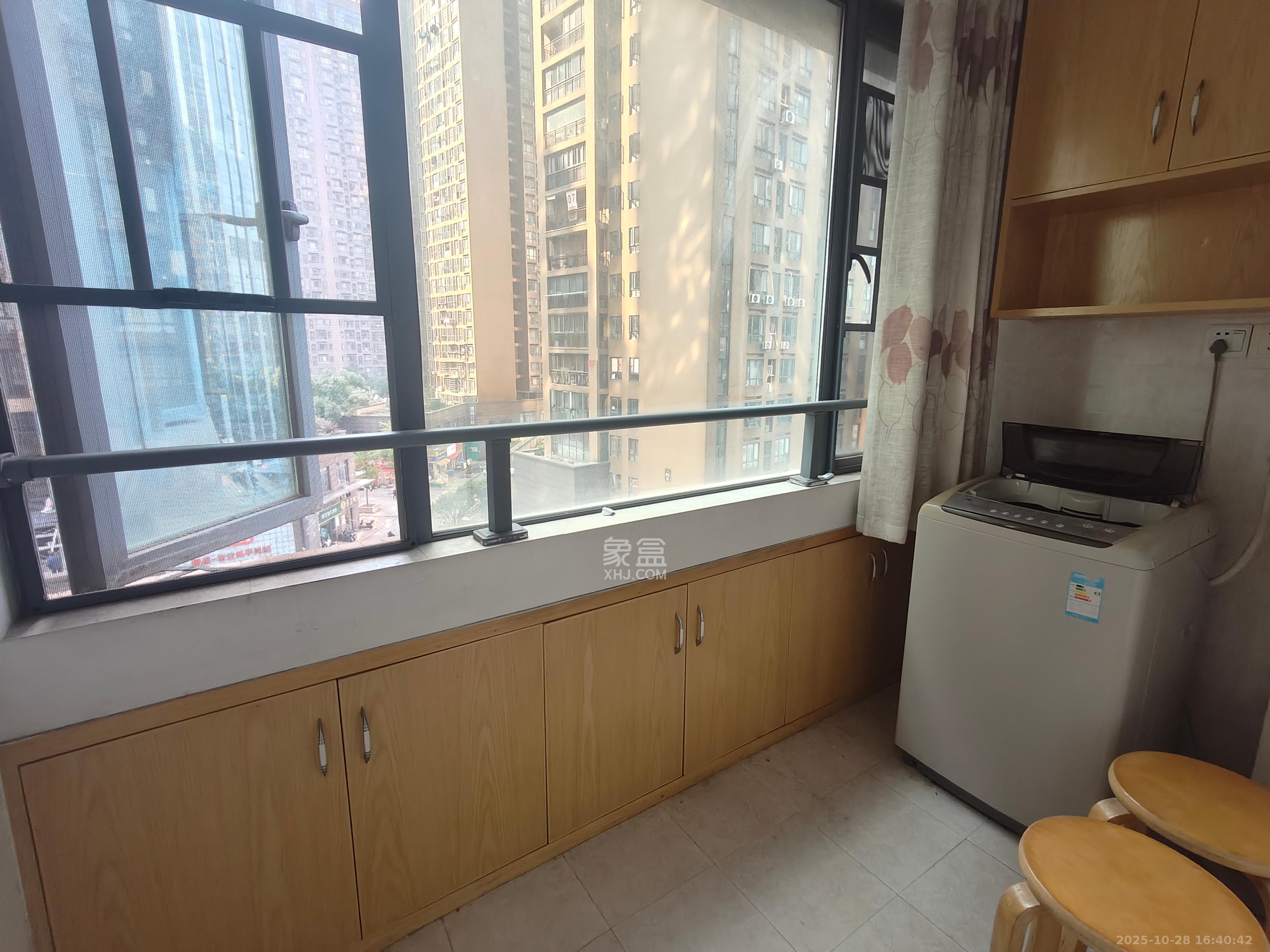 万博汇  1室1厅1卫    1300.0元/月 万博汇  1室1厅1卫    1300.0元/月室内图