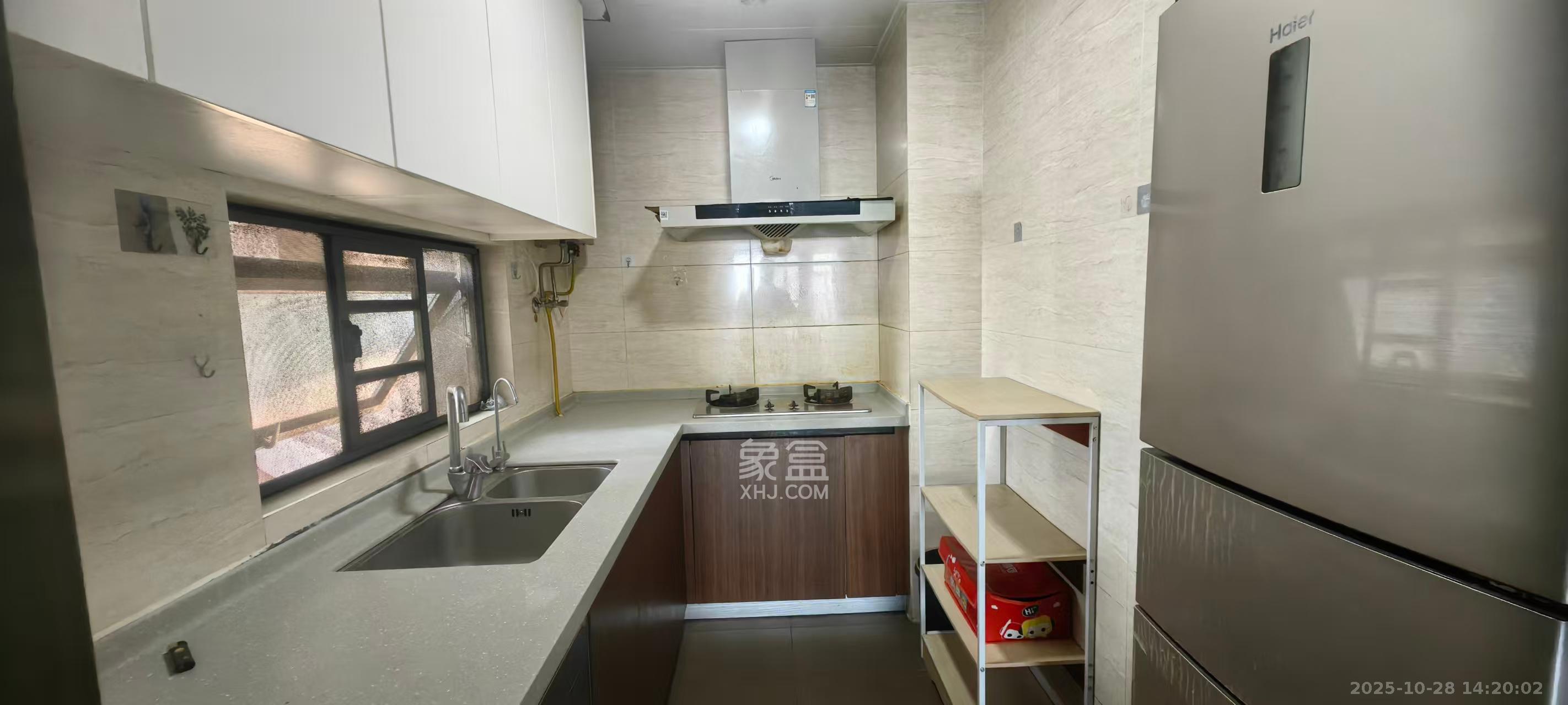 万科里金域国际  3室2厅2卫    3500.0元/月 万科里金域国际  3室2厅2卫    3500.0元/月室内图