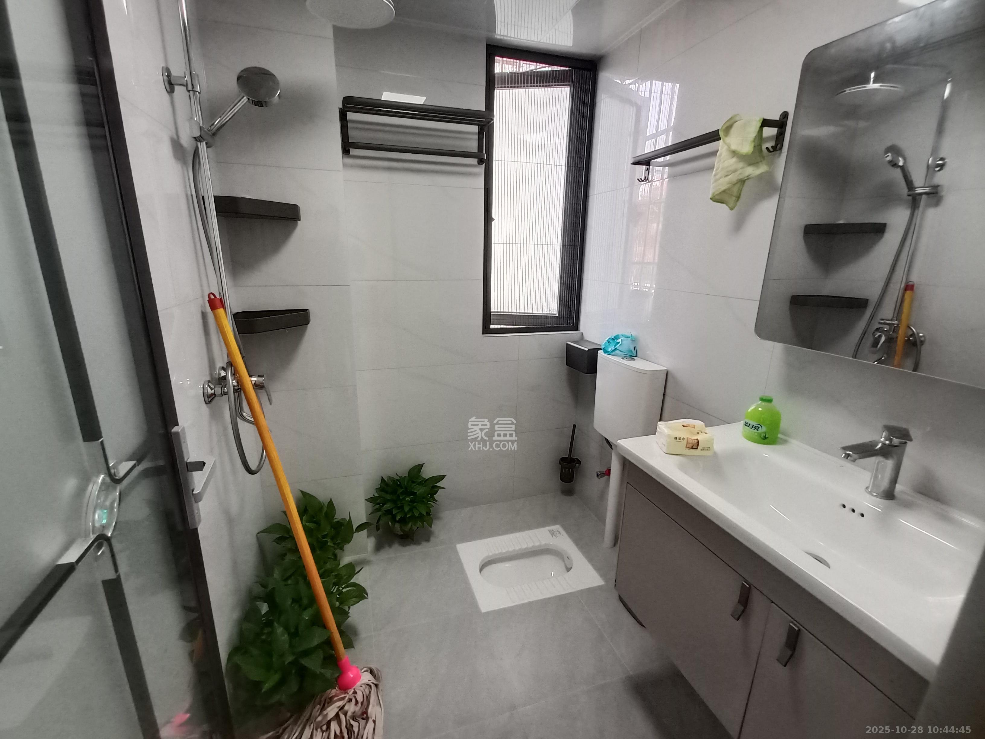 谷山景苑  2室2厅1卫    1800.0元/月 谷山景苑  2室2厅1卫    1800.0元/月室内图