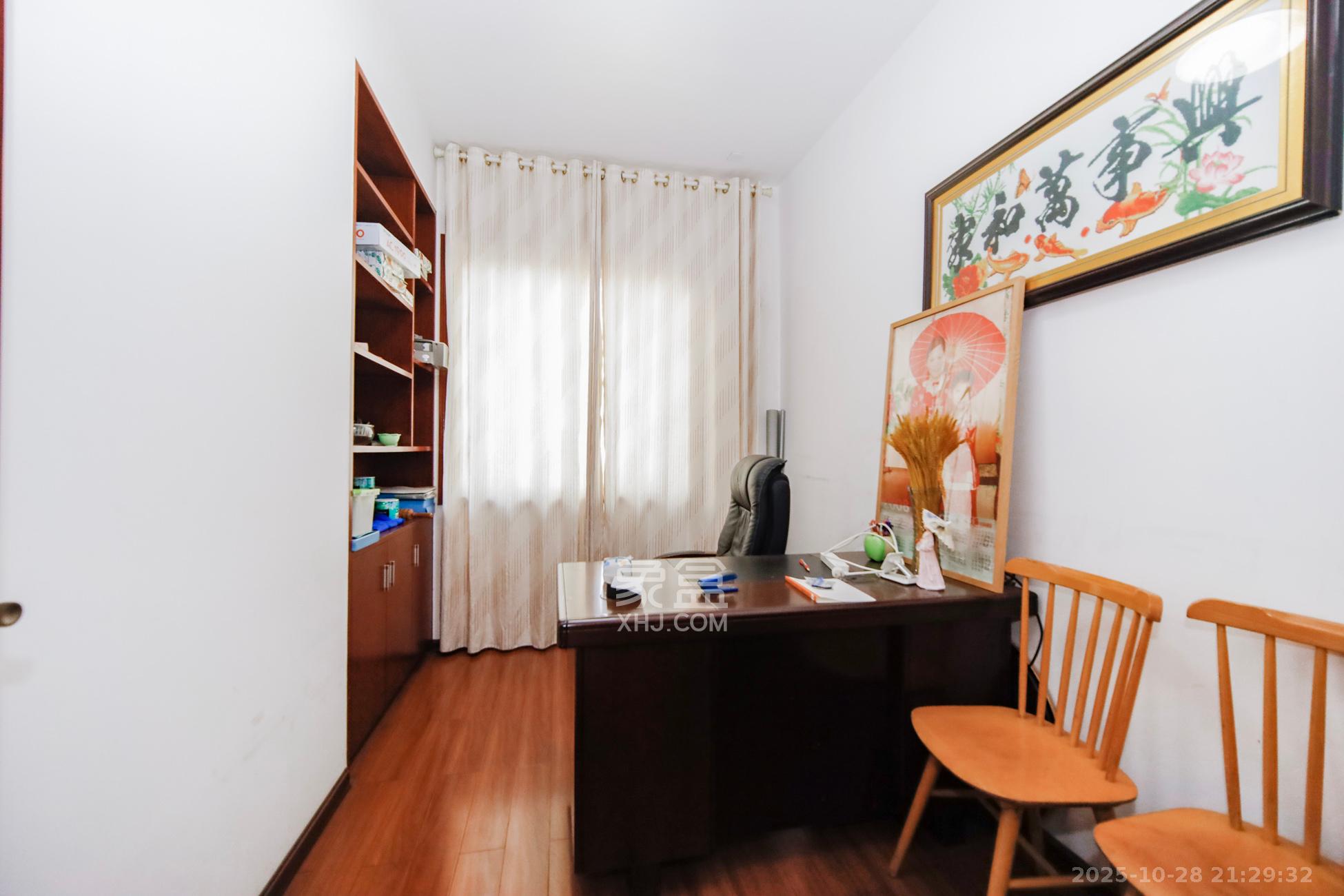 湘樟园小区（湘樟家园）  3室2厅2卫    82.0万卧室