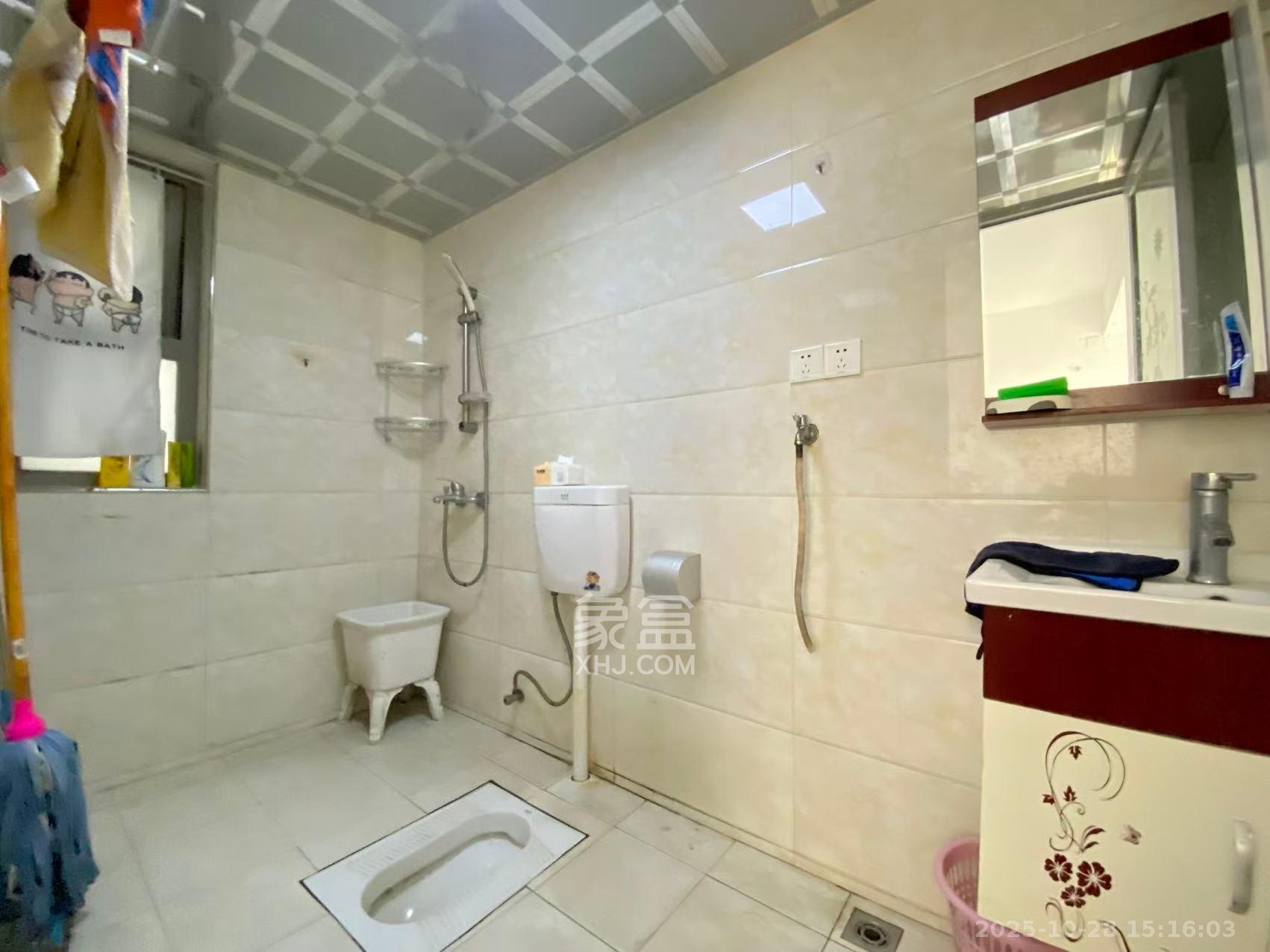 怡海星城 1室1厅1卫 1300.0元/月 怡海星城 1室1厅1卫 1300.0元/月室内图