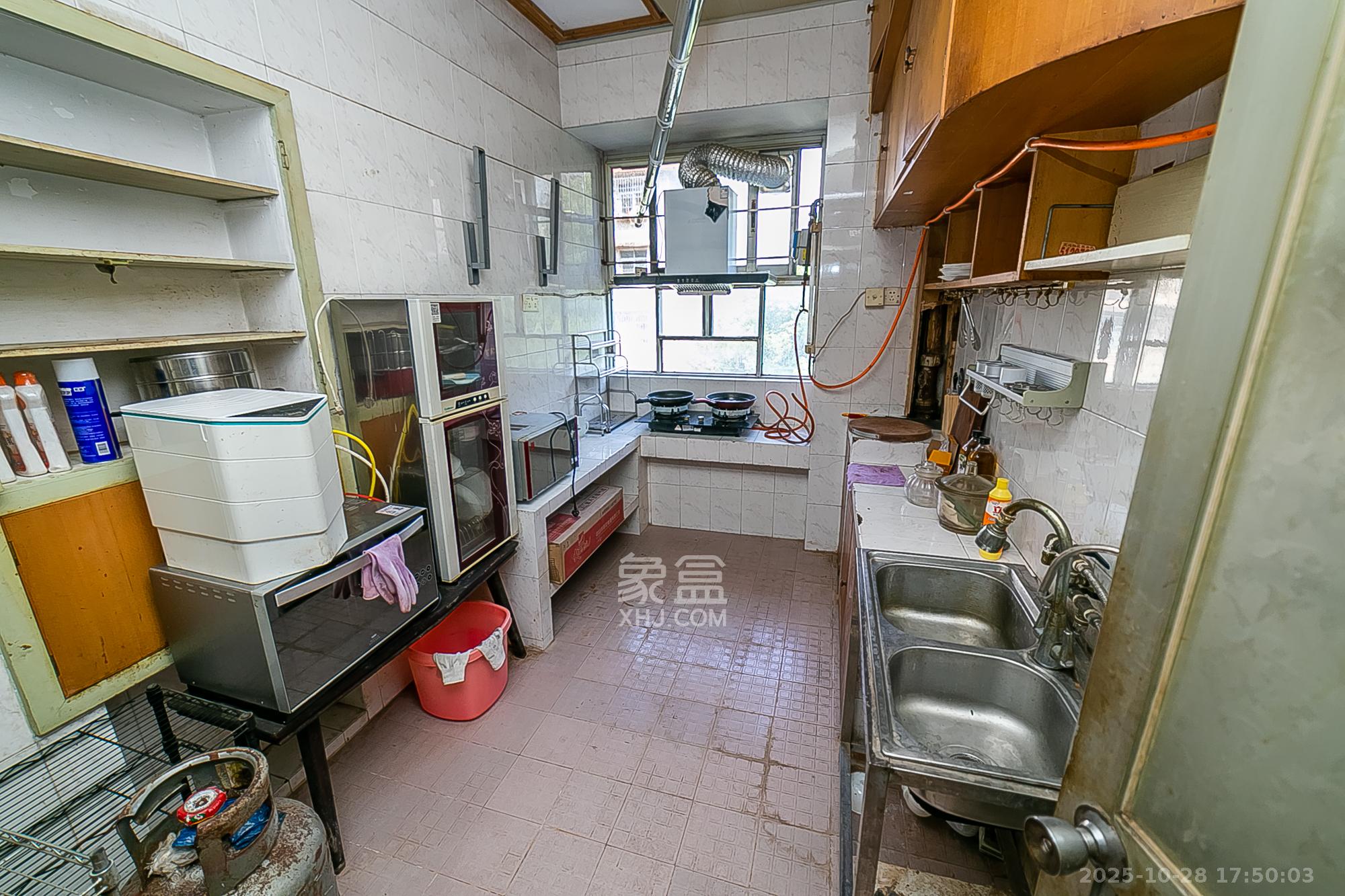 长沙理工大学东院西院  3室2厅2卫    82.0万其他