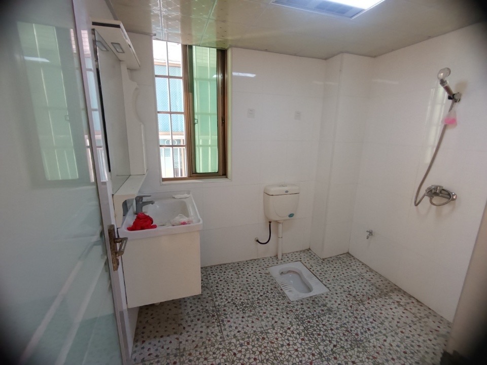 峰景国际  1室0厅0卫    2300.0元/月 峰景国际  1室0厅0卫    2300.0元/月户型图