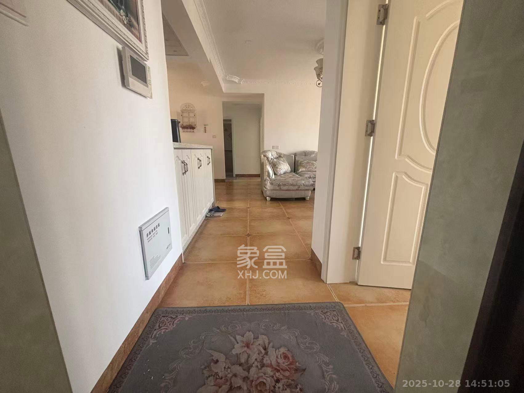 邦盛水岸御园  3室2厅2卫    2200.0元/月室内图