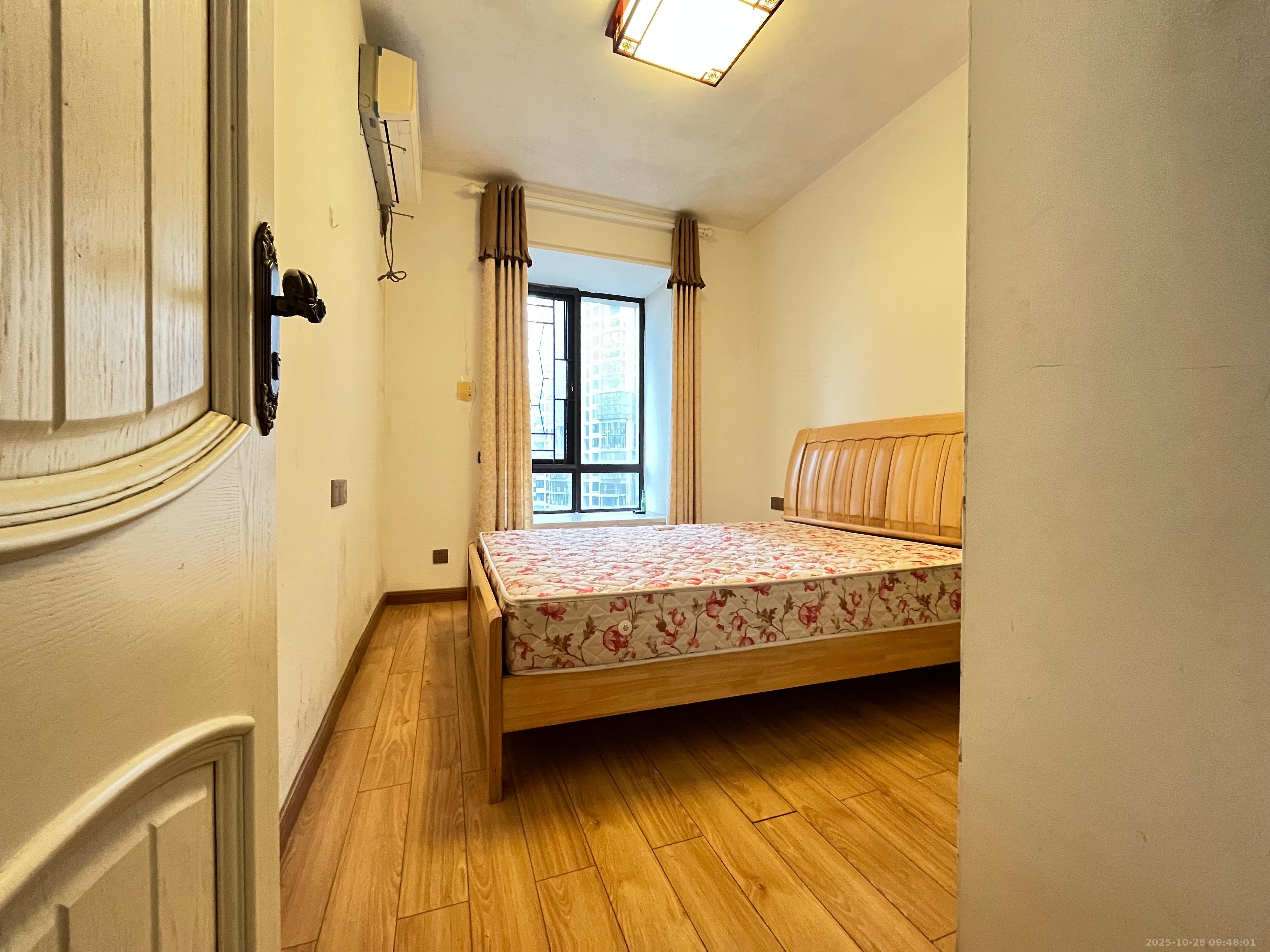 保利麓谷林语C区  4室2厅2卫    4000.0元/月室内图