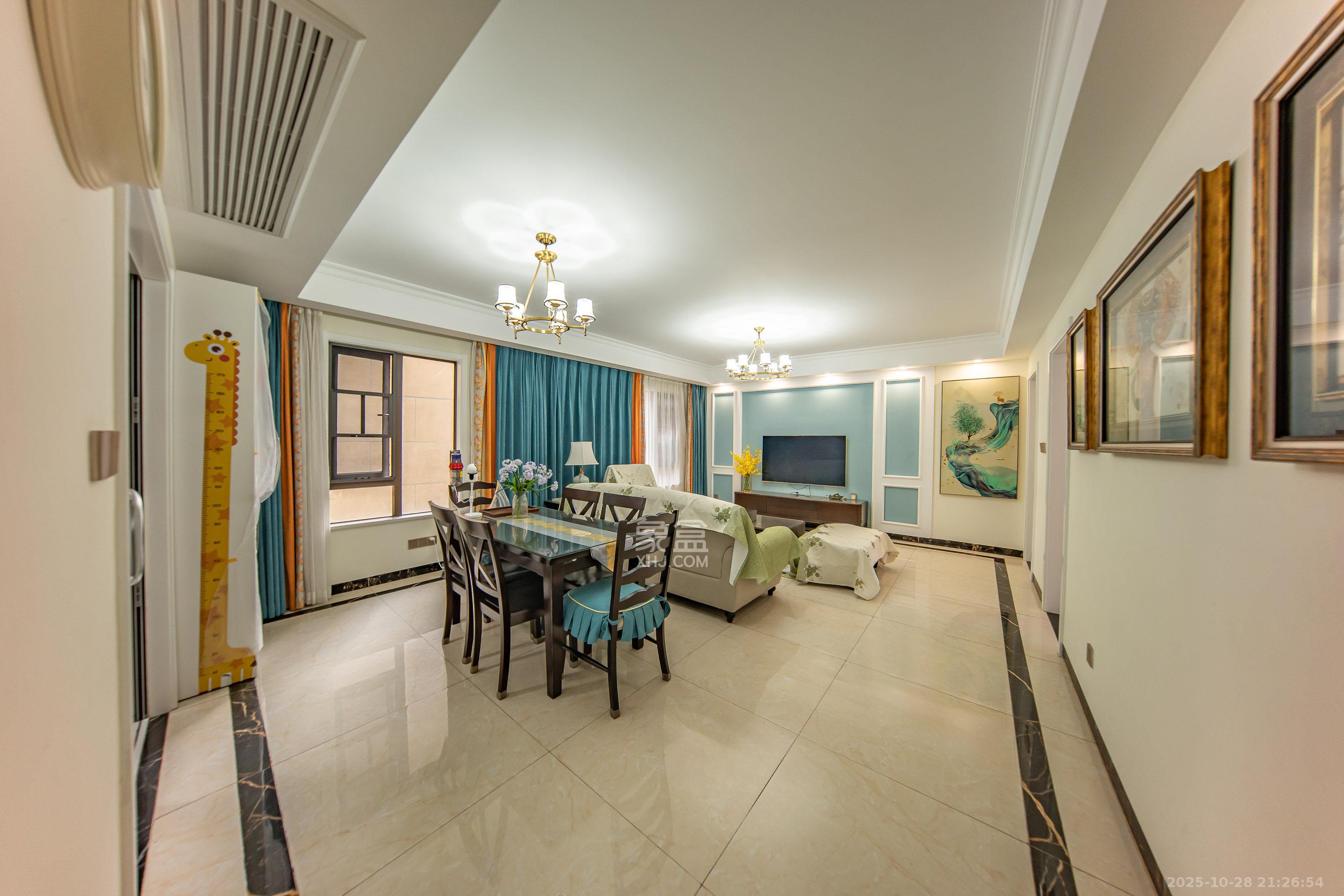 华润橡树湾 3室2厅2卫 98.0万 华润橡树湾 3室2厅2卫 98.0万客厅