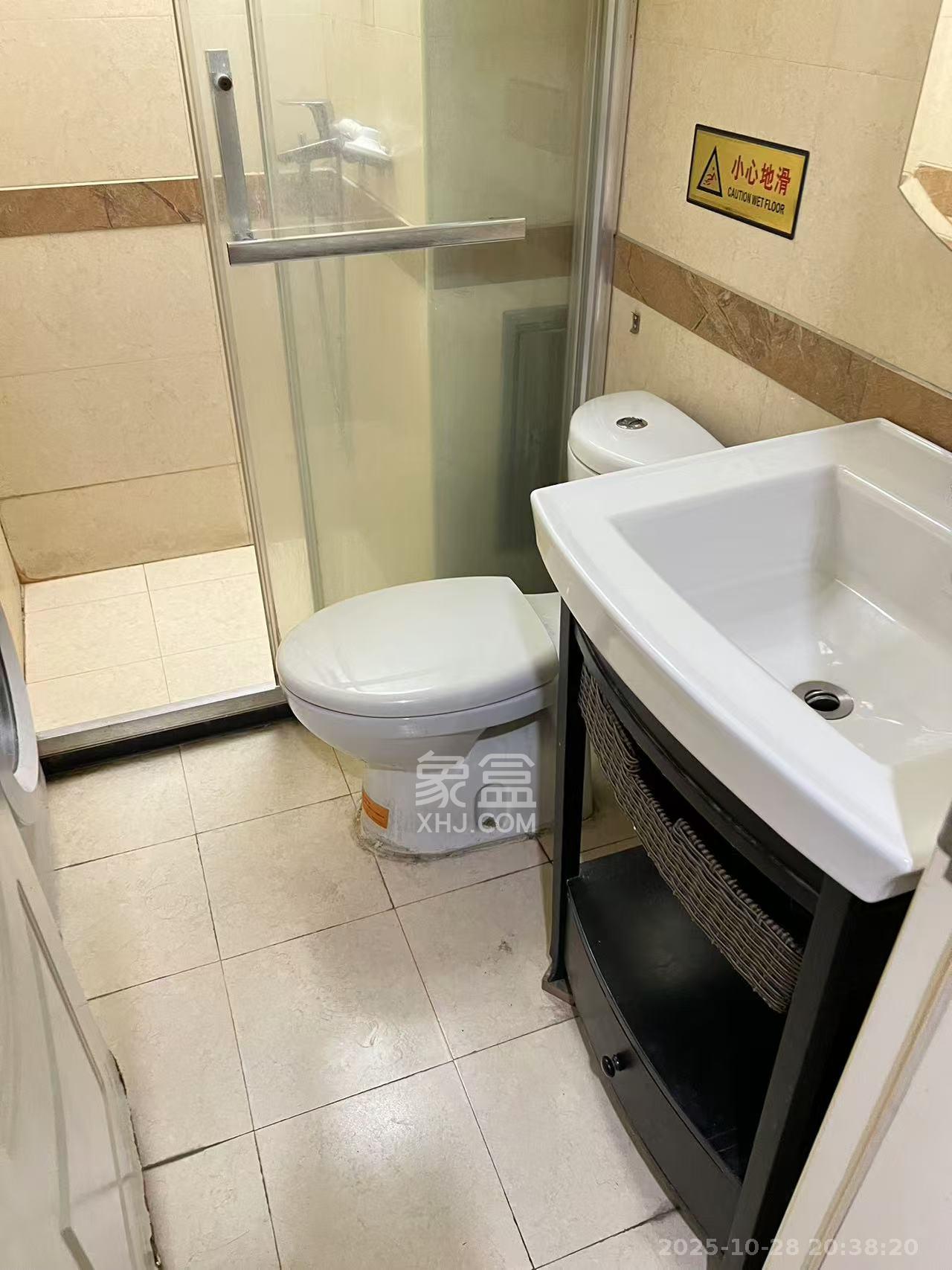 壹号公馆  1室1厅1卫    2200.0元/月 壹号公馆  1室1厅1卫    2200.0元/月