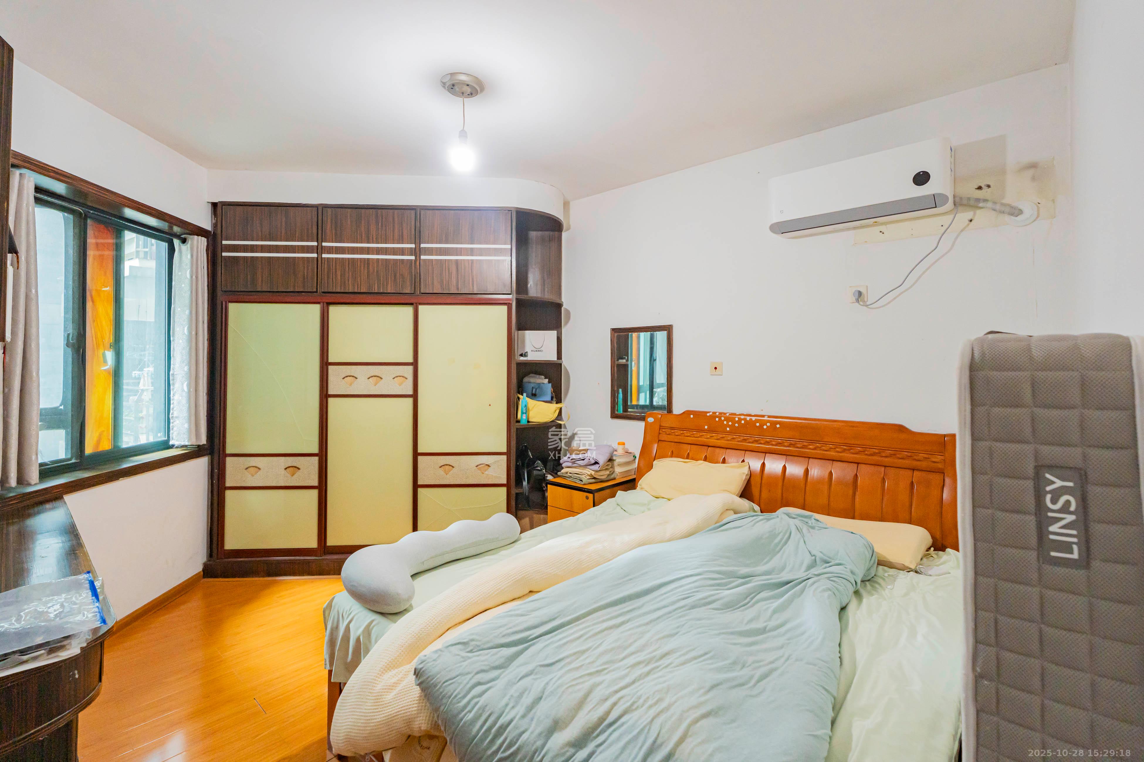 华盛新外滩 2室1厅1卫 106.0万 华盛新外滩 2室1厅1卫 106.0万卧室