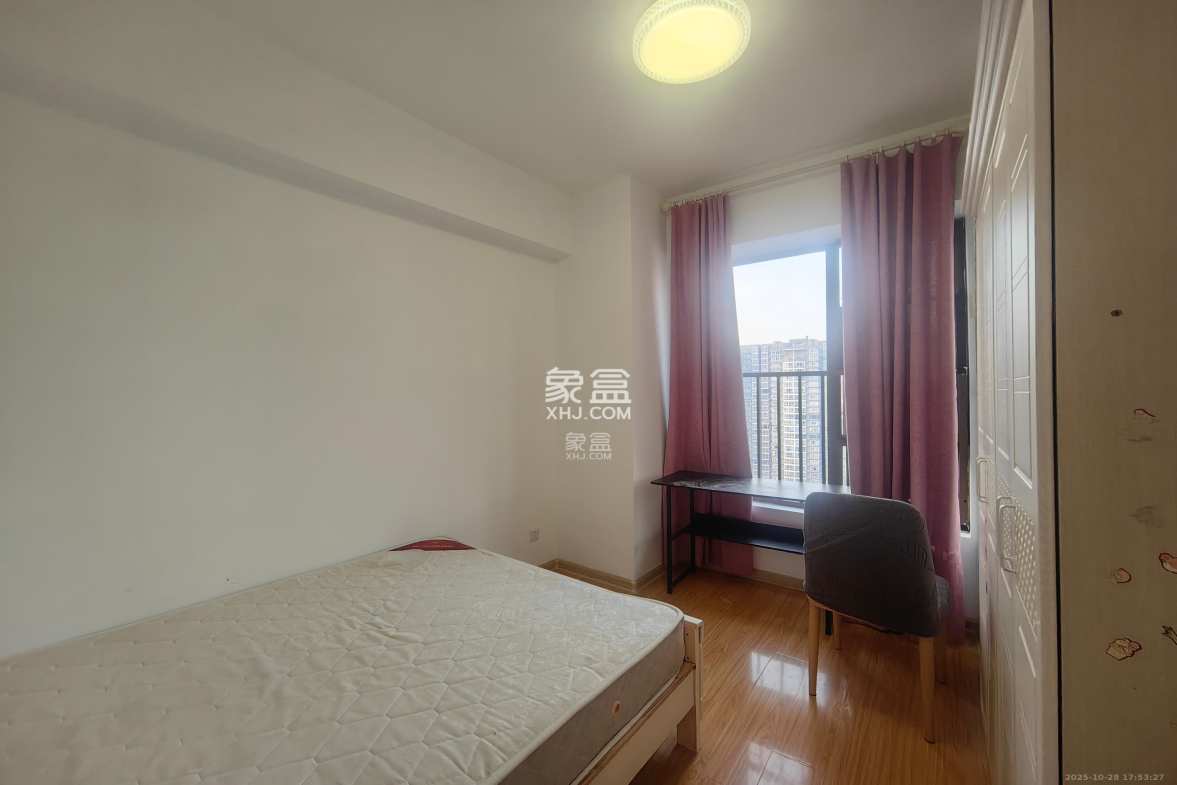 第六都(陆都小区)  3室2厅1卫    2500.0元/月 第六都(陆都小区)  3室2厅1卫    2500.0元/月室内图