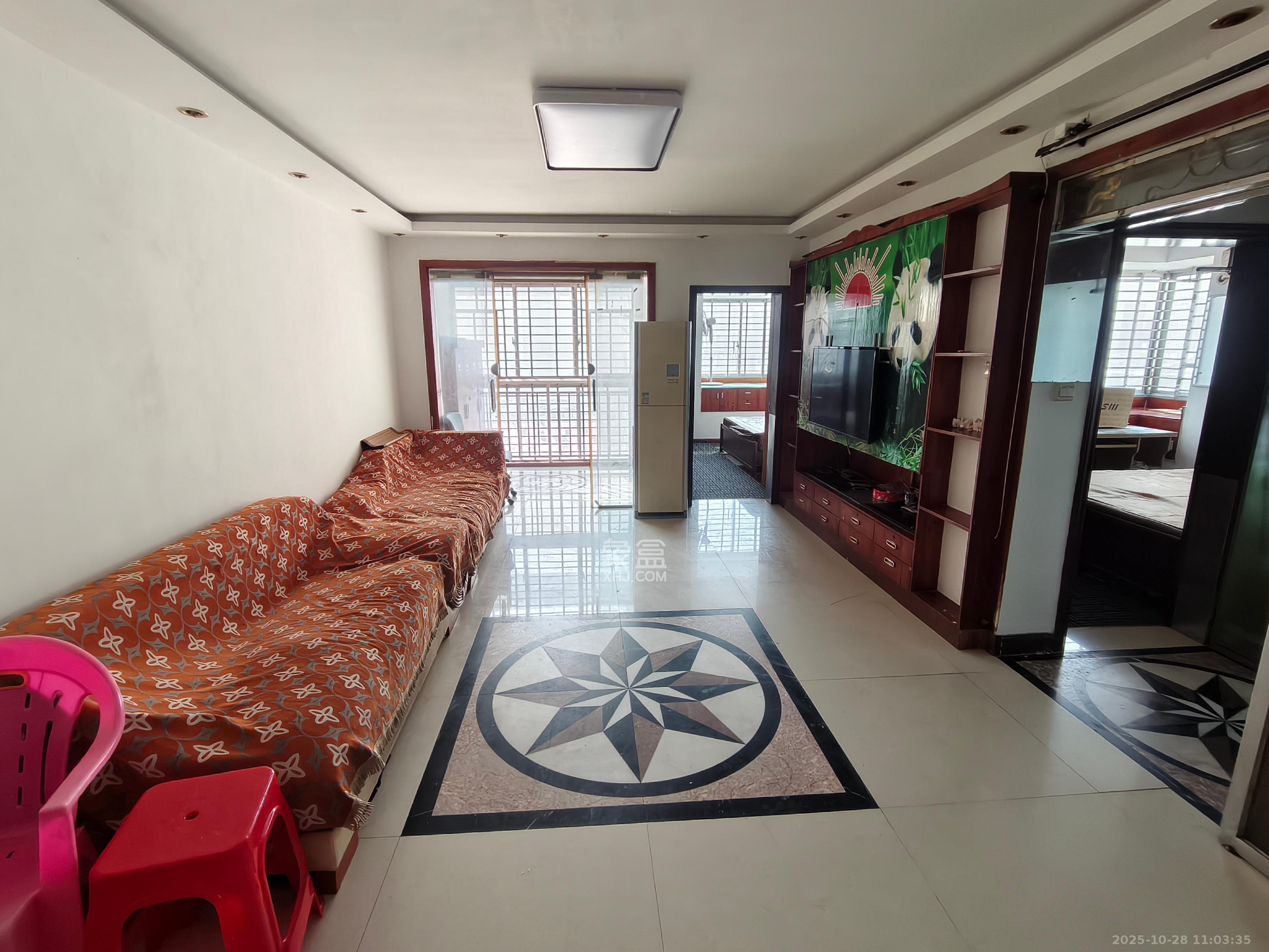 高桥现代商贸城  3室2厅2卫    2200.0元/月 高桥现代商贸城  3室2厅2卫    2200.0元/月