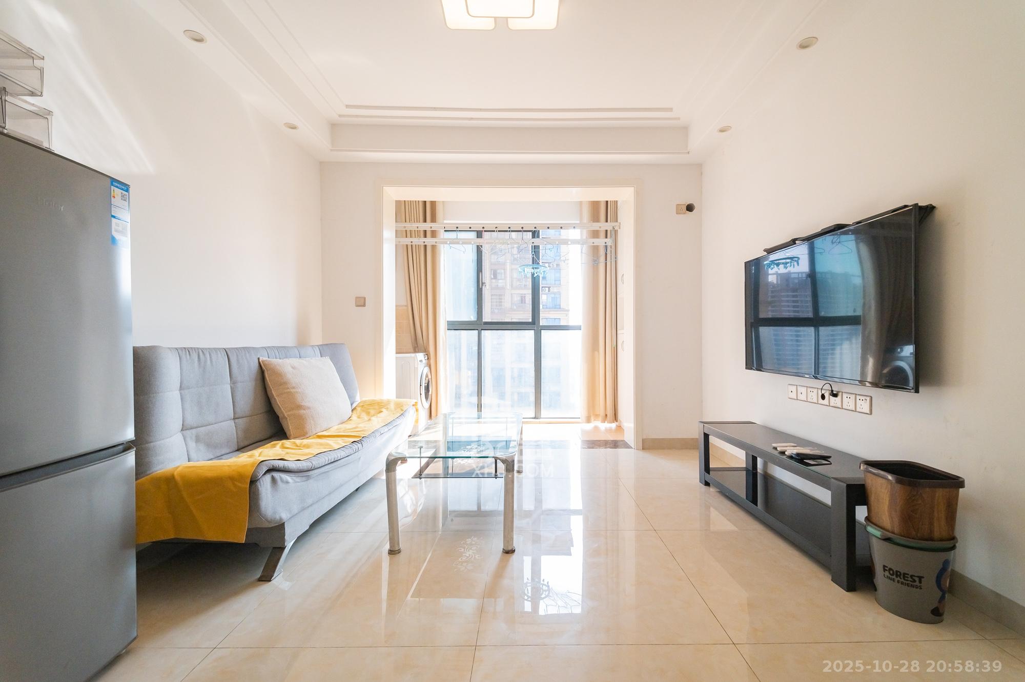 方略城市广场  2室1厅1卫    62.0万 方略城市广场  2室1厅1卫    62.0万客厅