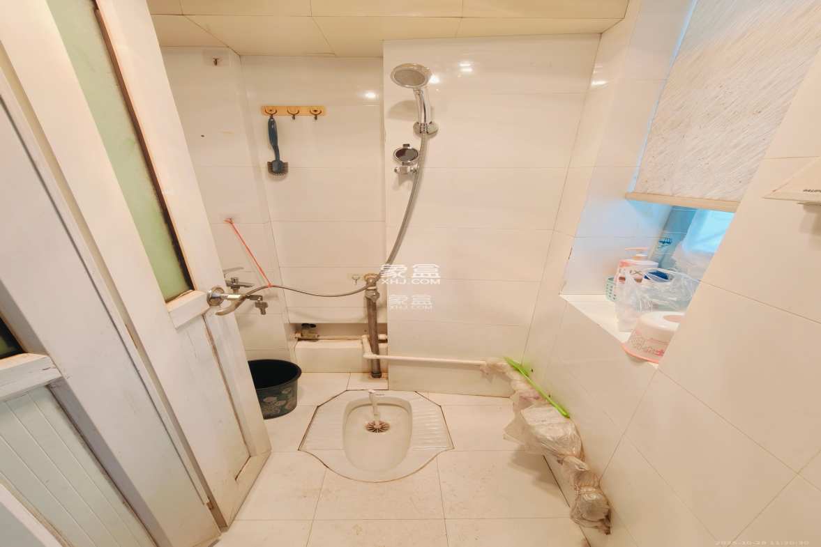 便河边散盘 3室2厅1卫 2800.0元/月 便河边散盘 3室2厅1卫 2800.0元/月室内图