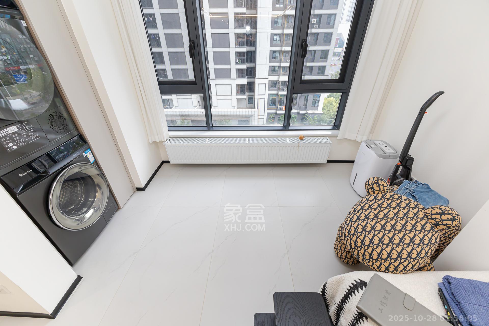 越秀湘江星汇城二期  4室2厅2卫    129.0万阳台