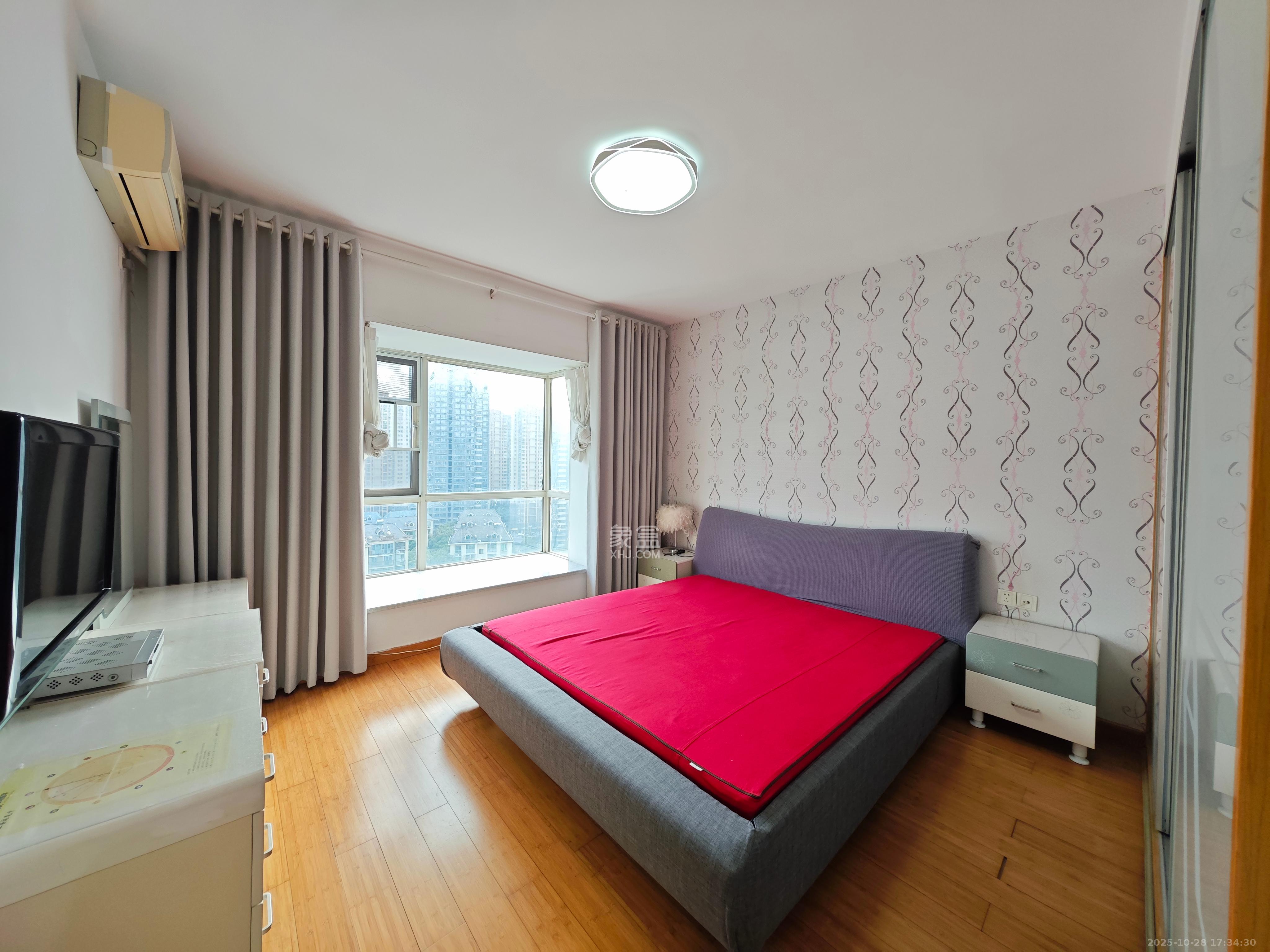 柠檬丽都  3室2厅2卫    2800.0元/月室内图