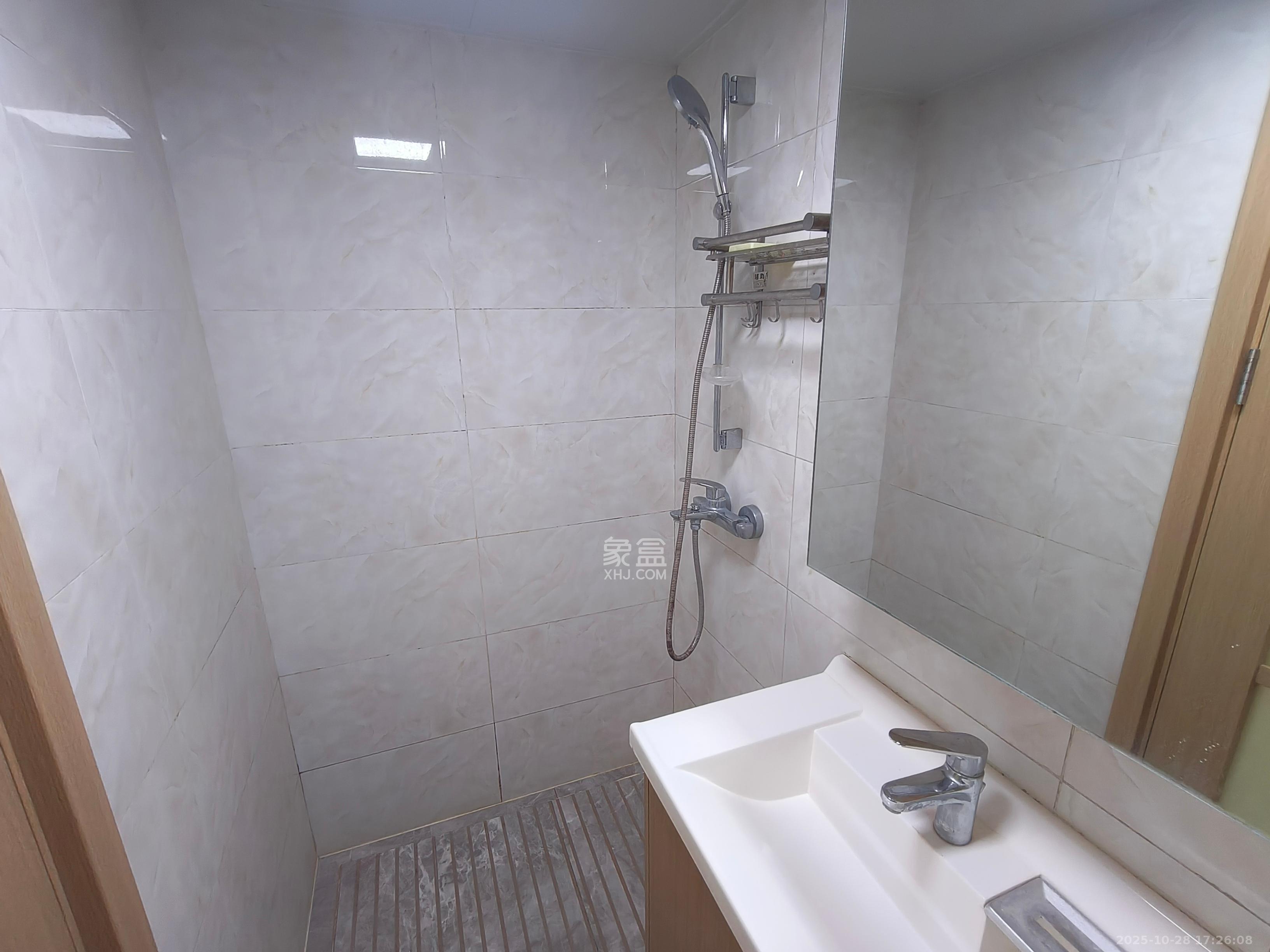 卓越浅水湾  1室1厅1卫    1900.0元/月 卓越浅水湾  1室1厅1卫    1900.0元/月室内图