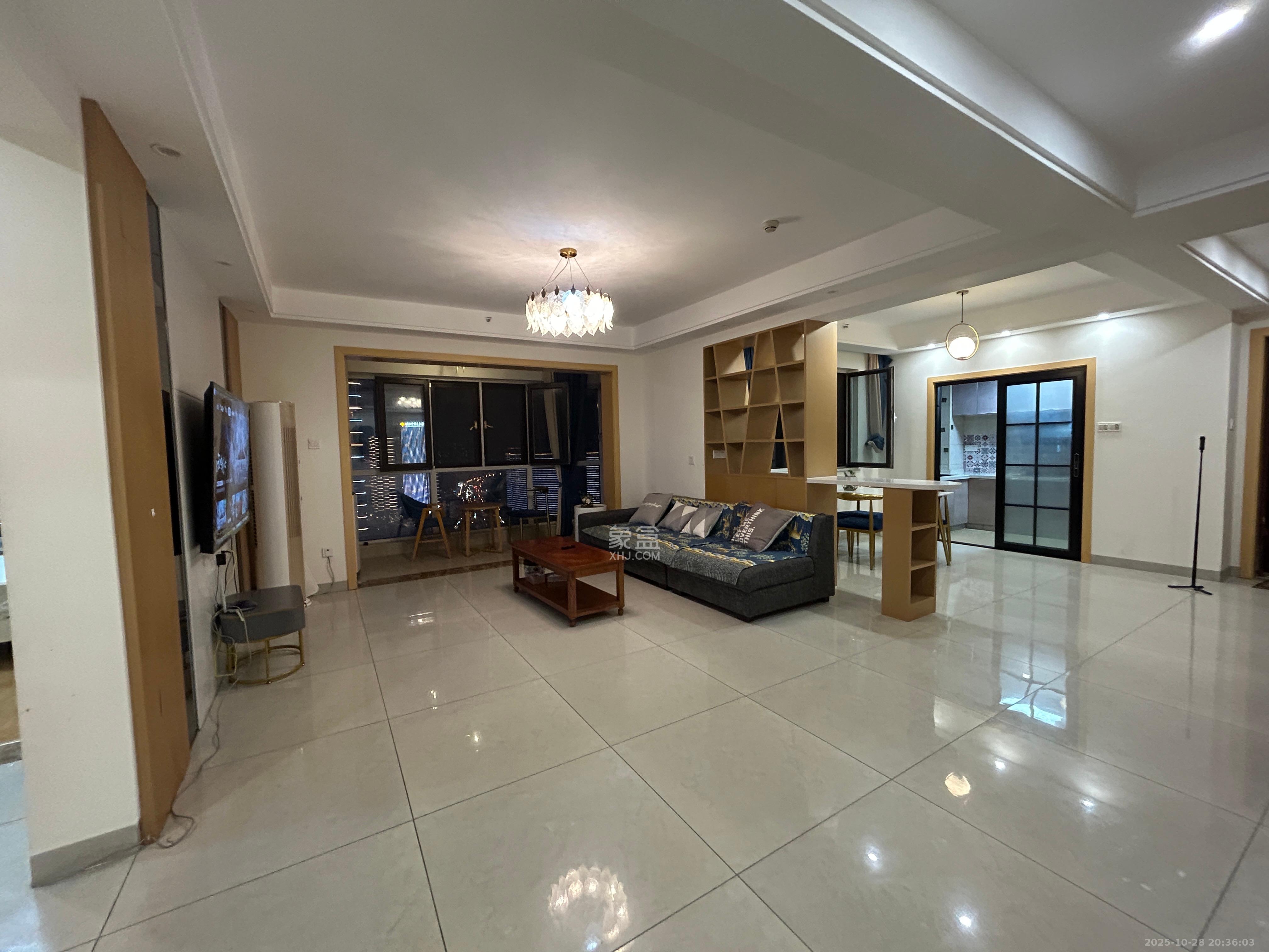 北辰三角洲C2区  3室2厅2卫    4800.0元/月室内图