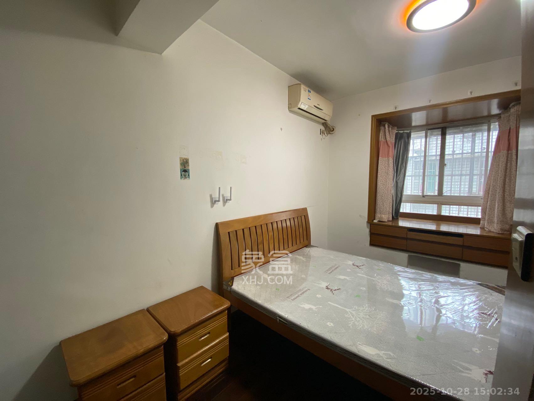 南铁佳苑 2室2厅1卫 2200.0元/月 南铁佳苑 2室2厅1卫 2200.0元/月室内图