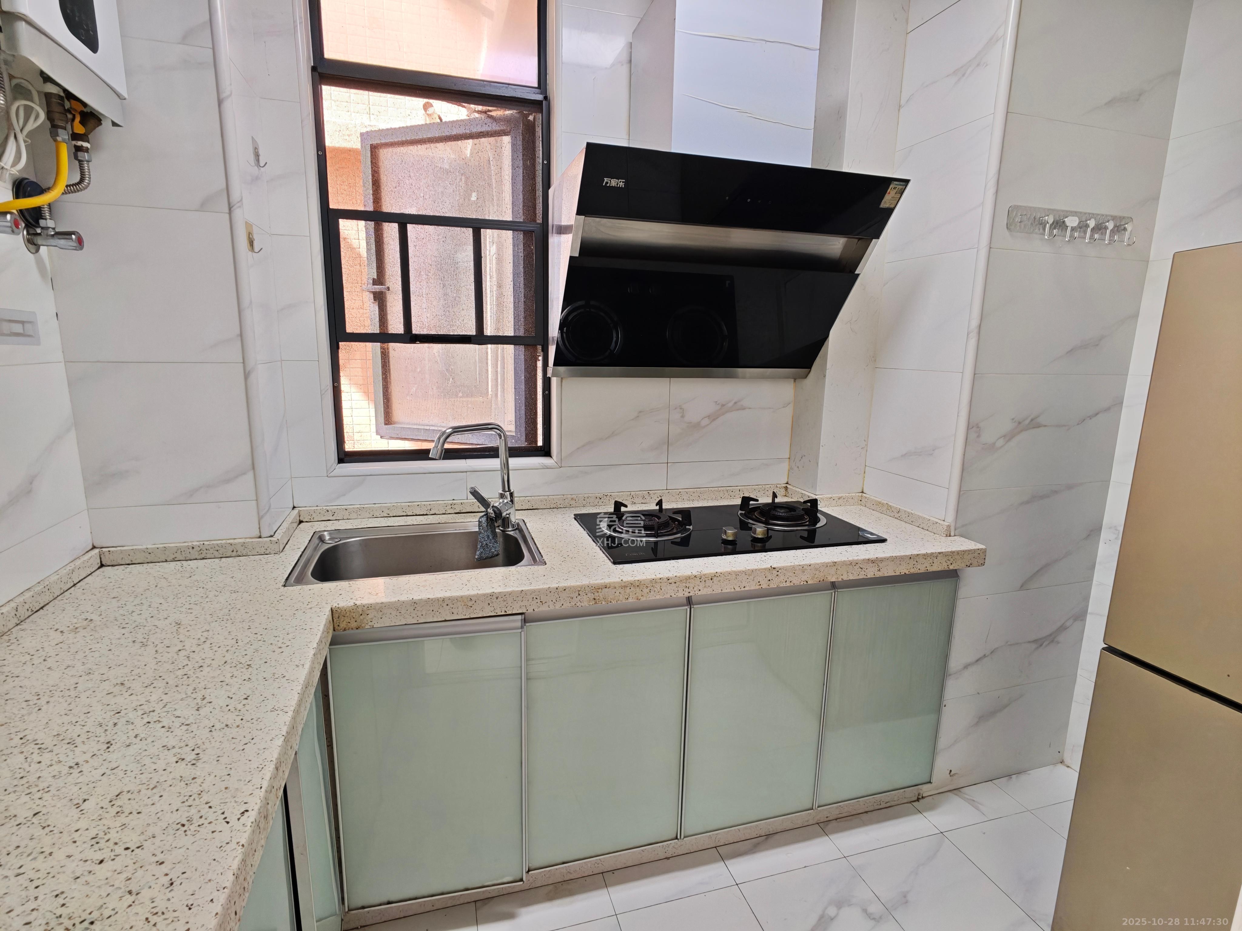 水墨林溪  3室2厅1卫    2400.0元/月室内图