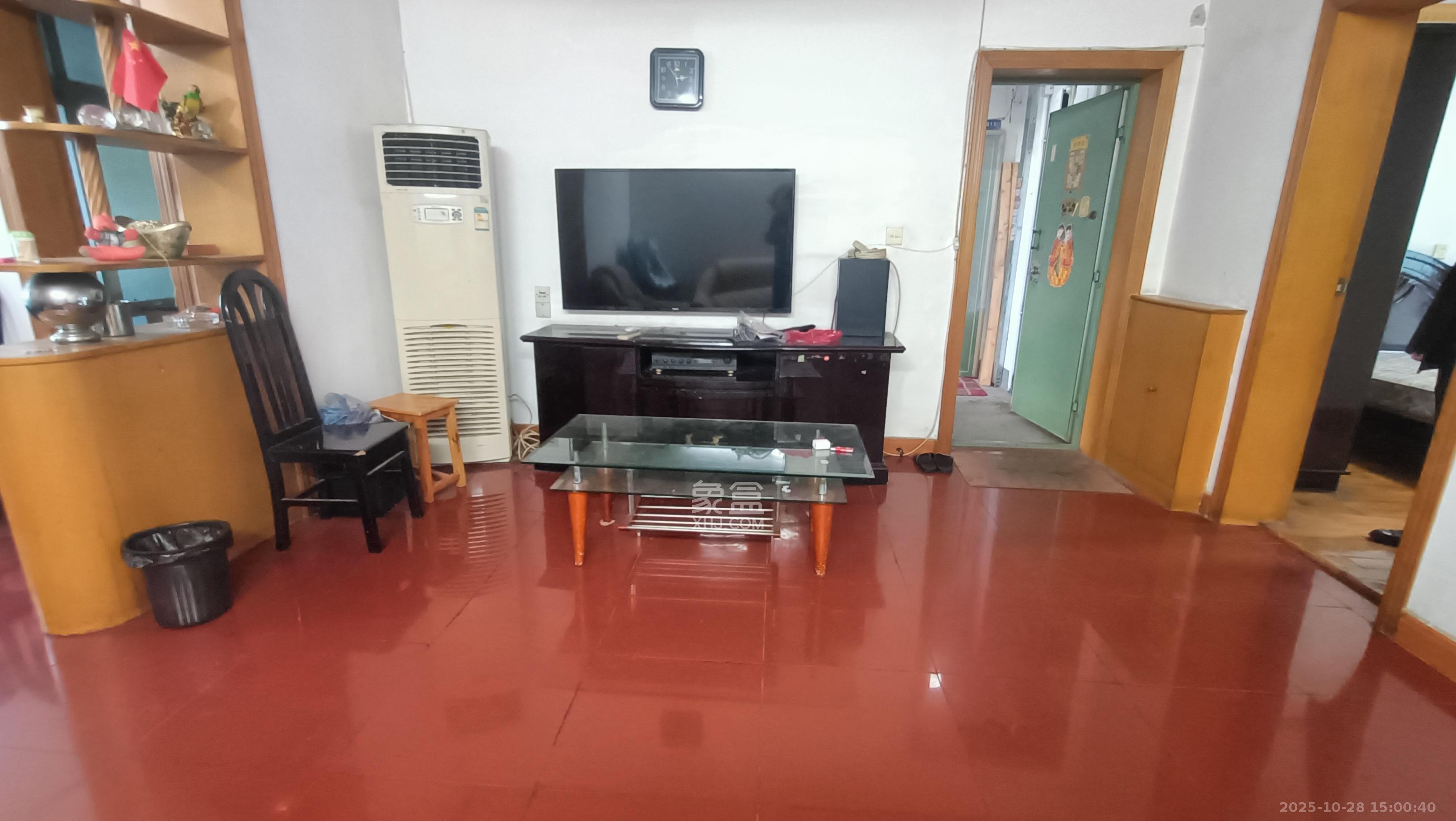 红花坡轻工设计院(轻安宿舍)  2室1厅1卫    1500.0元/月 红花坡轻工设计院(轻安宿舍)  2室1厅1卫    1500.0元/月