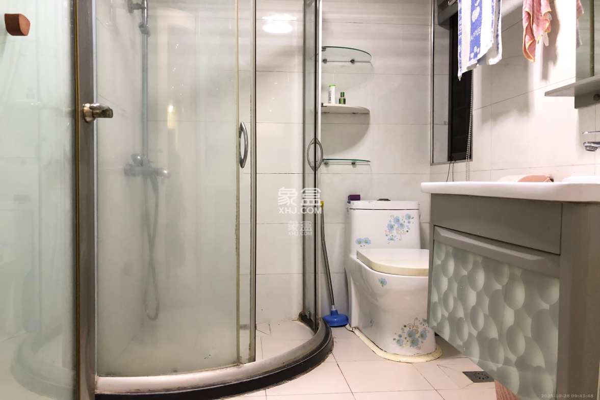 保利麓谷林语D区 3室2厅1卫 3000.0元/月 保利麓谷林语D区 3室2厅1卫 3000.0元/月室内图