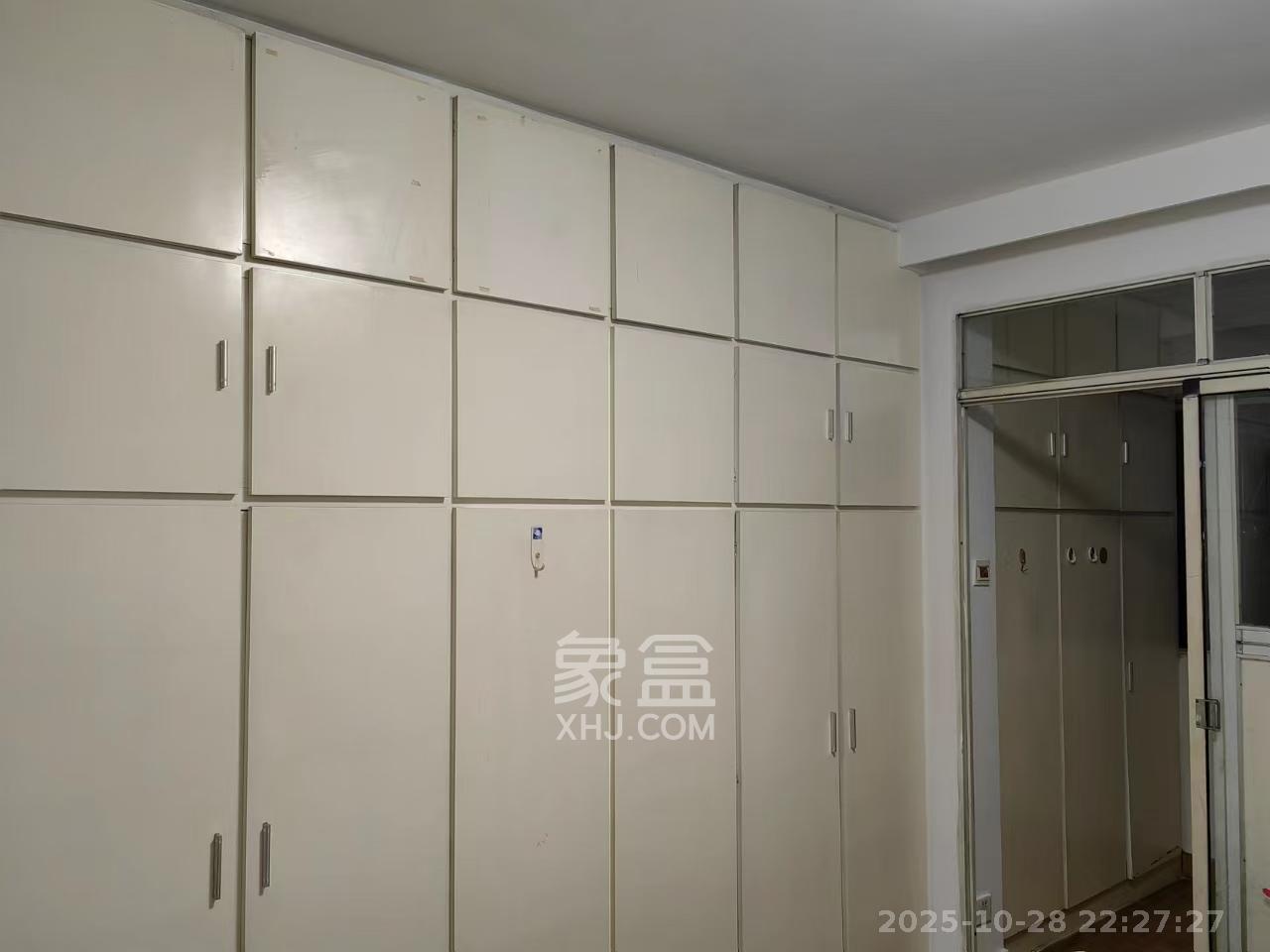 长沙师范教职工宿舍  2室2厅1卫    2100.0元/月室内图