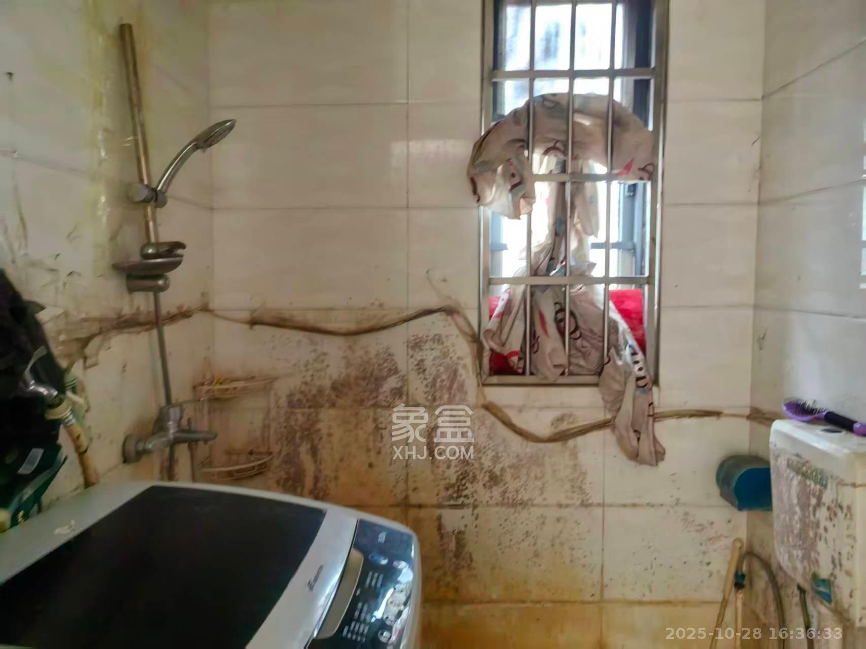 荣盛花语馨苑  3室2厅1卫    2500.0元/月 荣盛花语馨苑  3室2厅1卫    2500.0元/月室内图